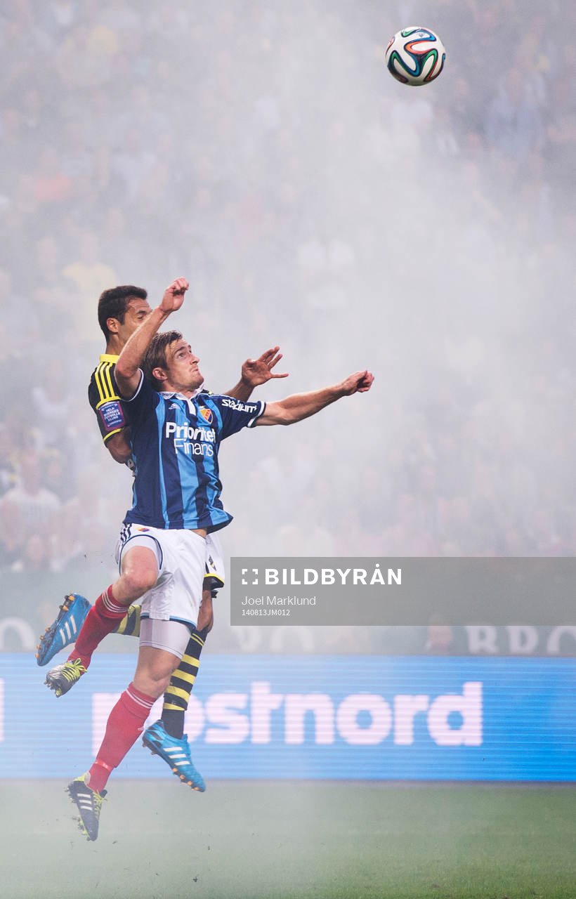 s Celso Borges och Djurgårdens Jesper Arvidsson i en