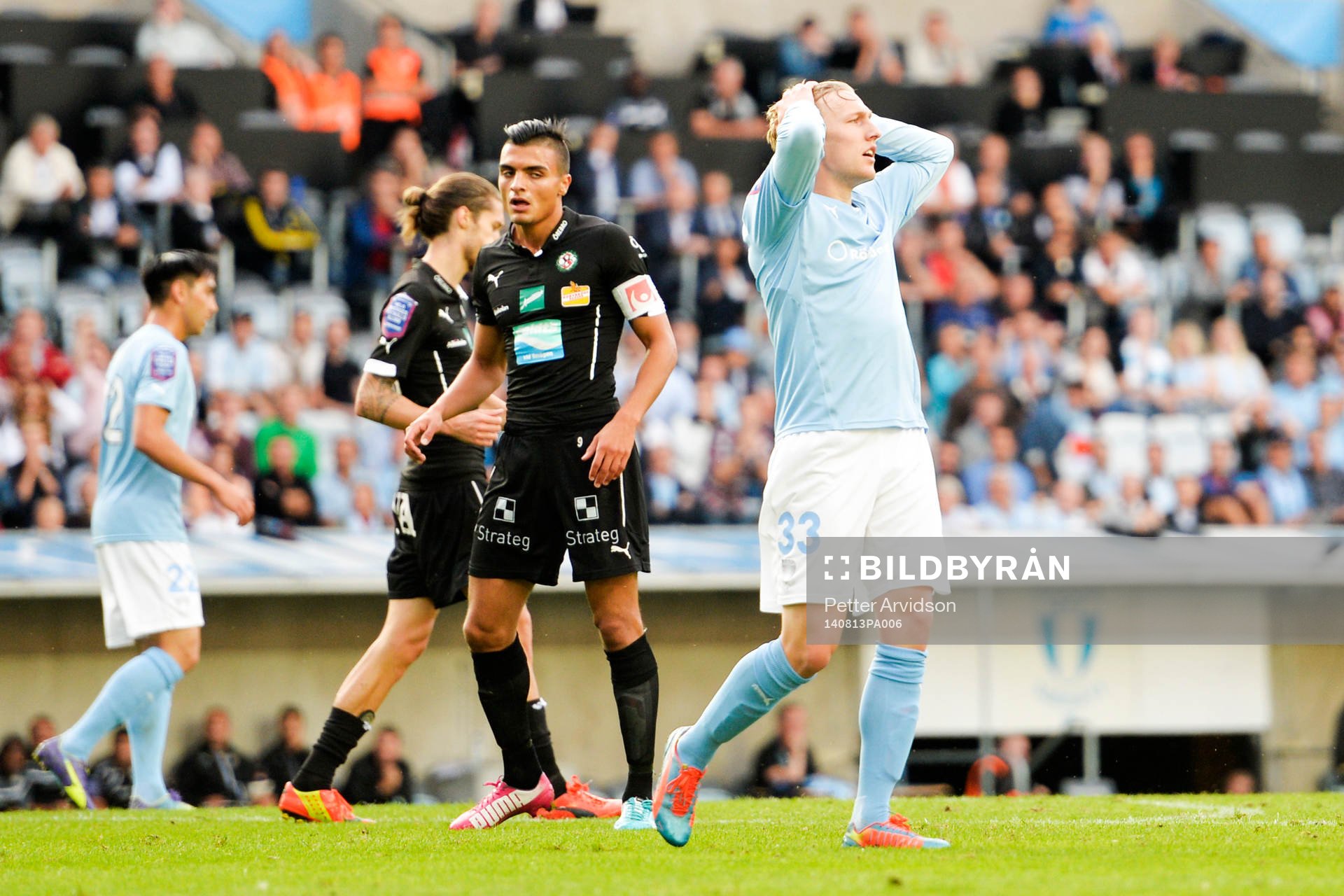 Malmö FFs Emil Forsberg deppar