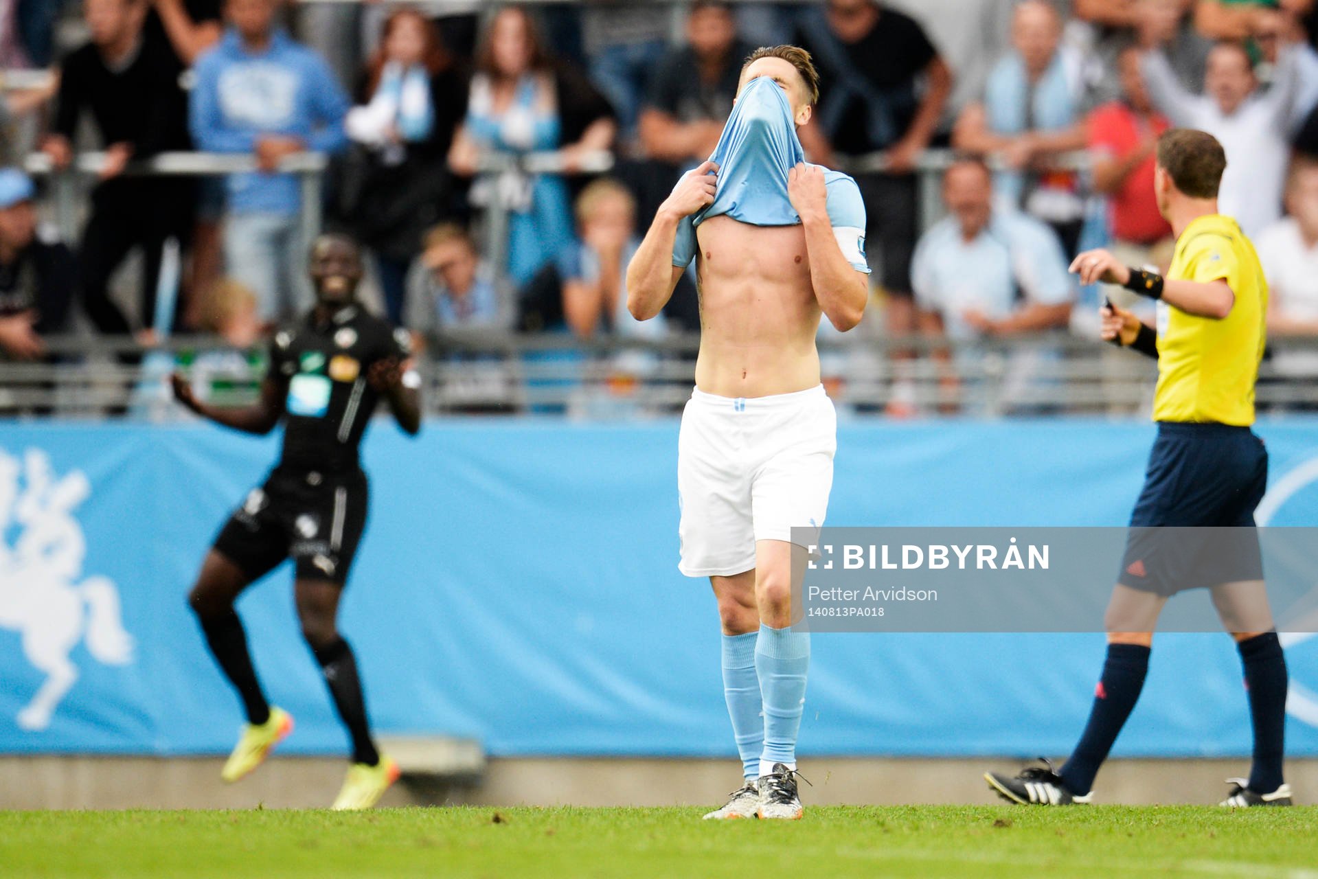 Malmö FFs Markus Rosenberg och Örebros Alhassan Kamara
