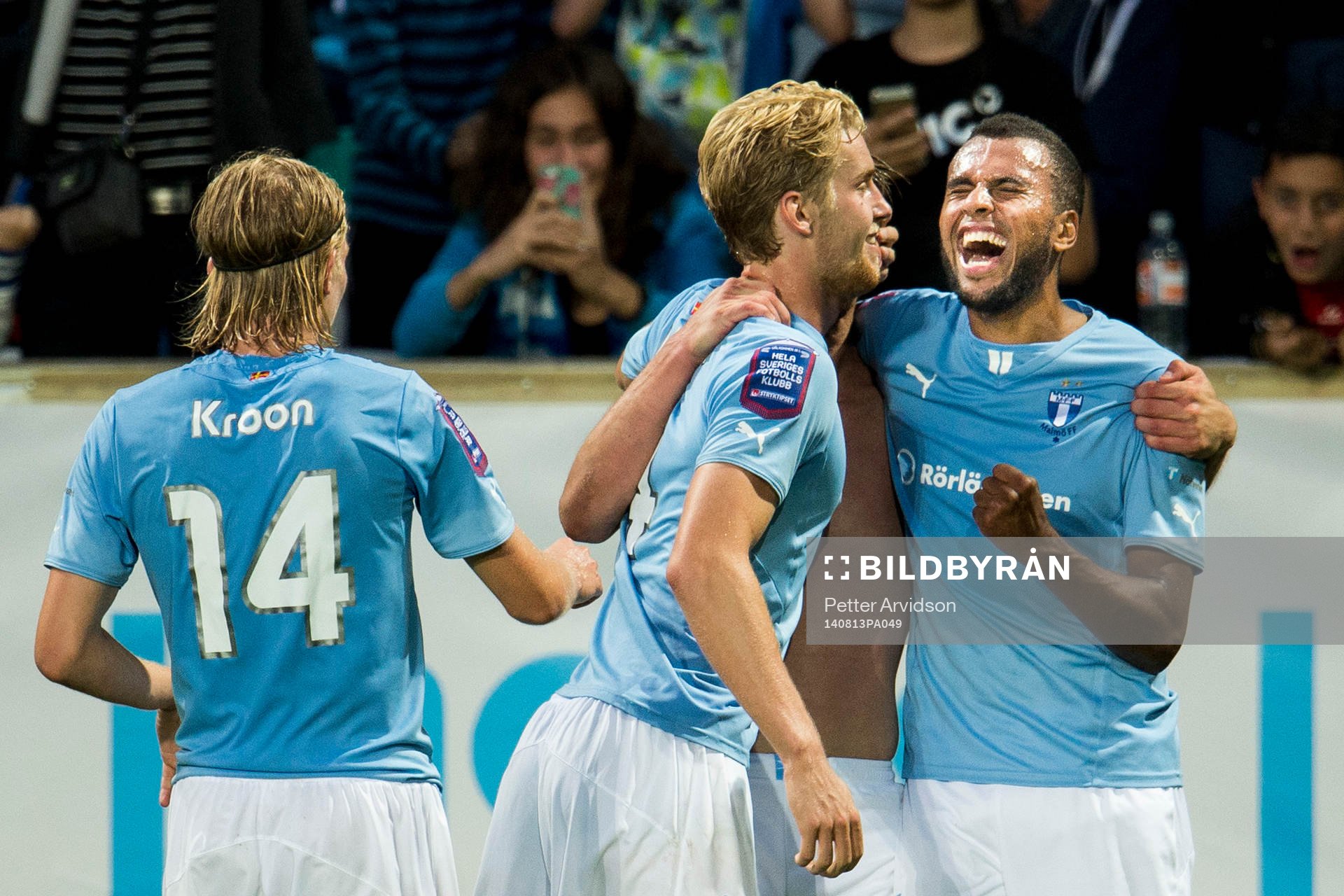Malmö FFs Isaac Kiese Thelin (th) jublar