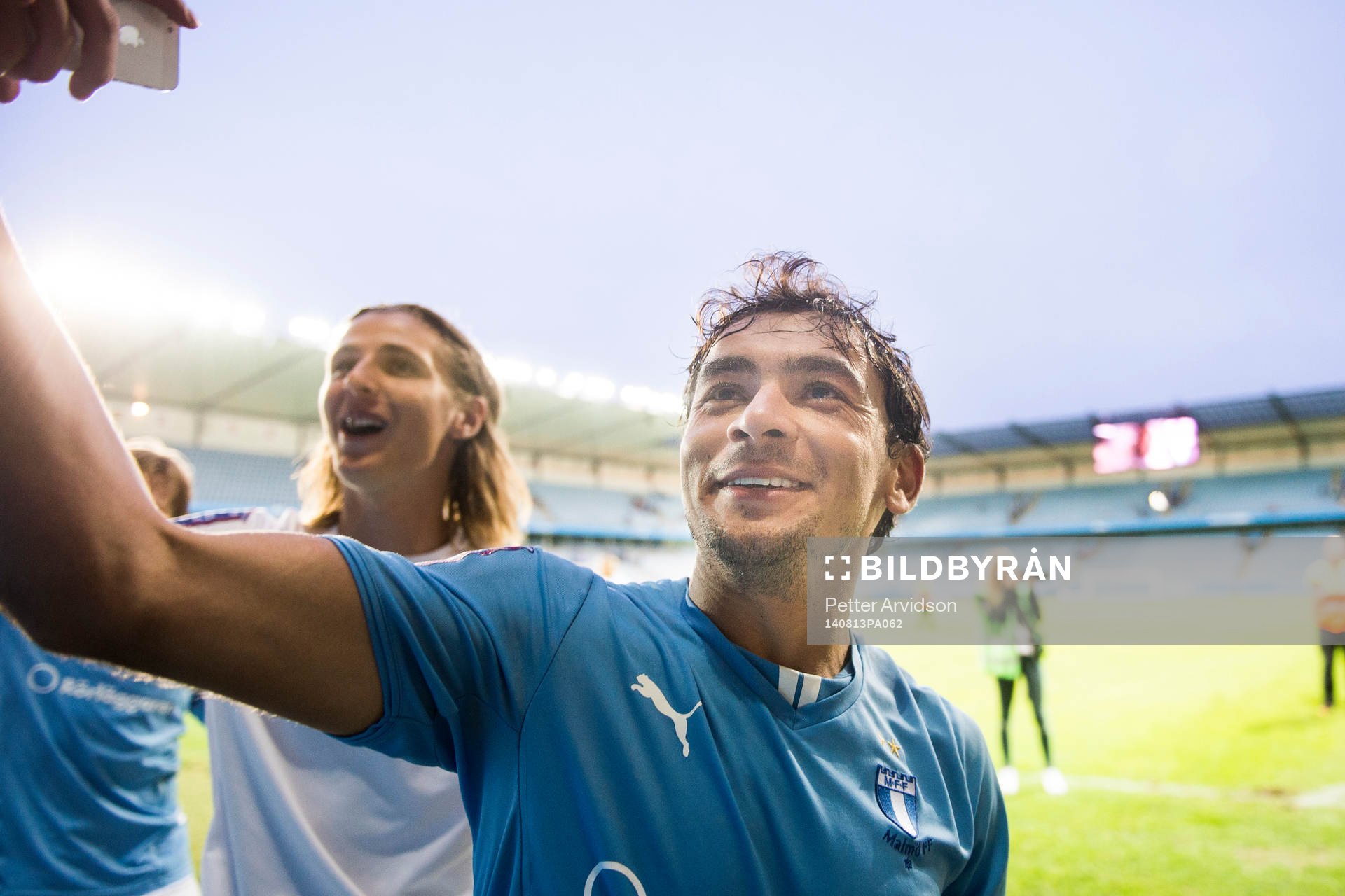 Malmö FFs Ricardo Ferreira Da Silva tackar publiken