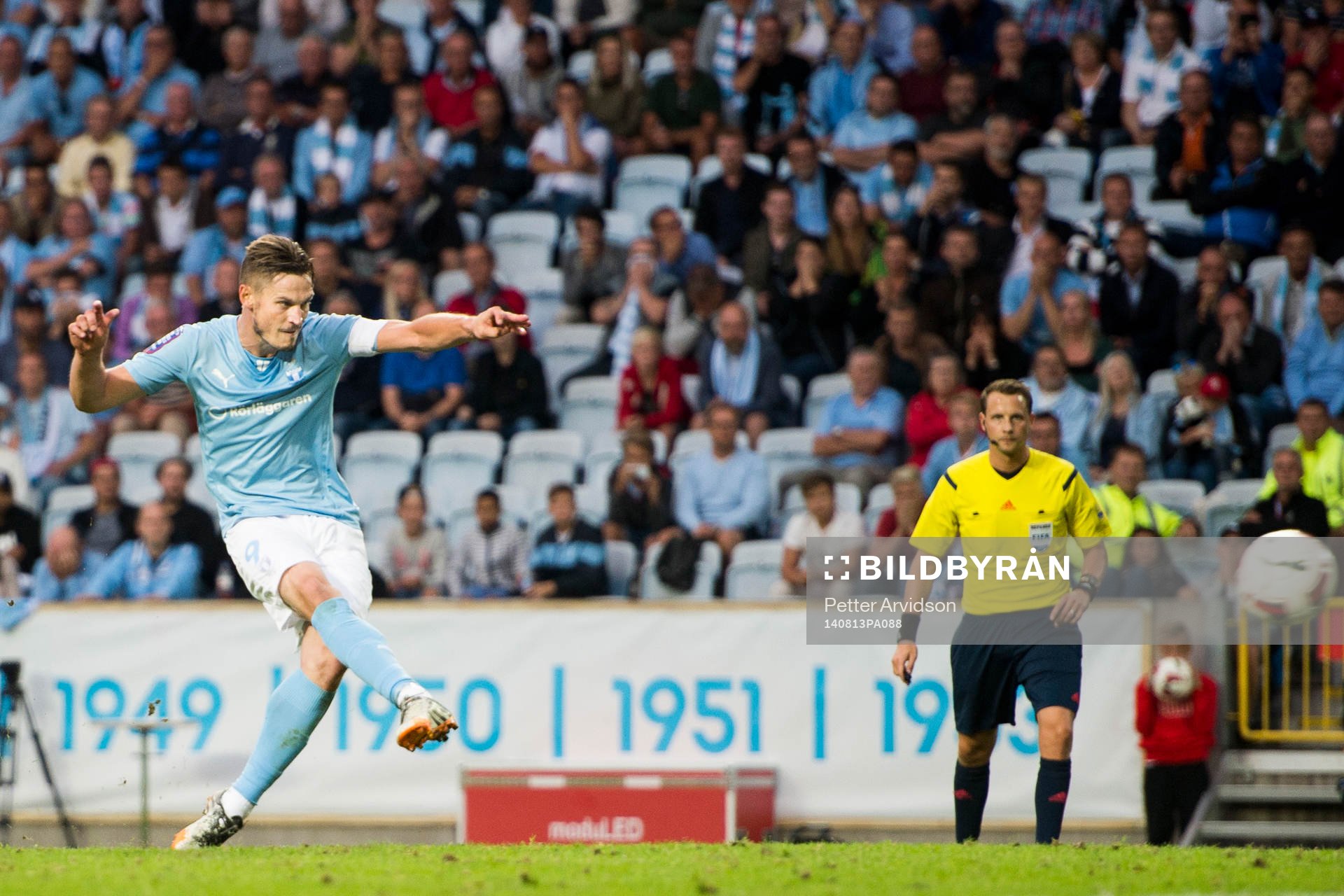 Malmö FFs Markus Rosenberg gör 1-2 på straff