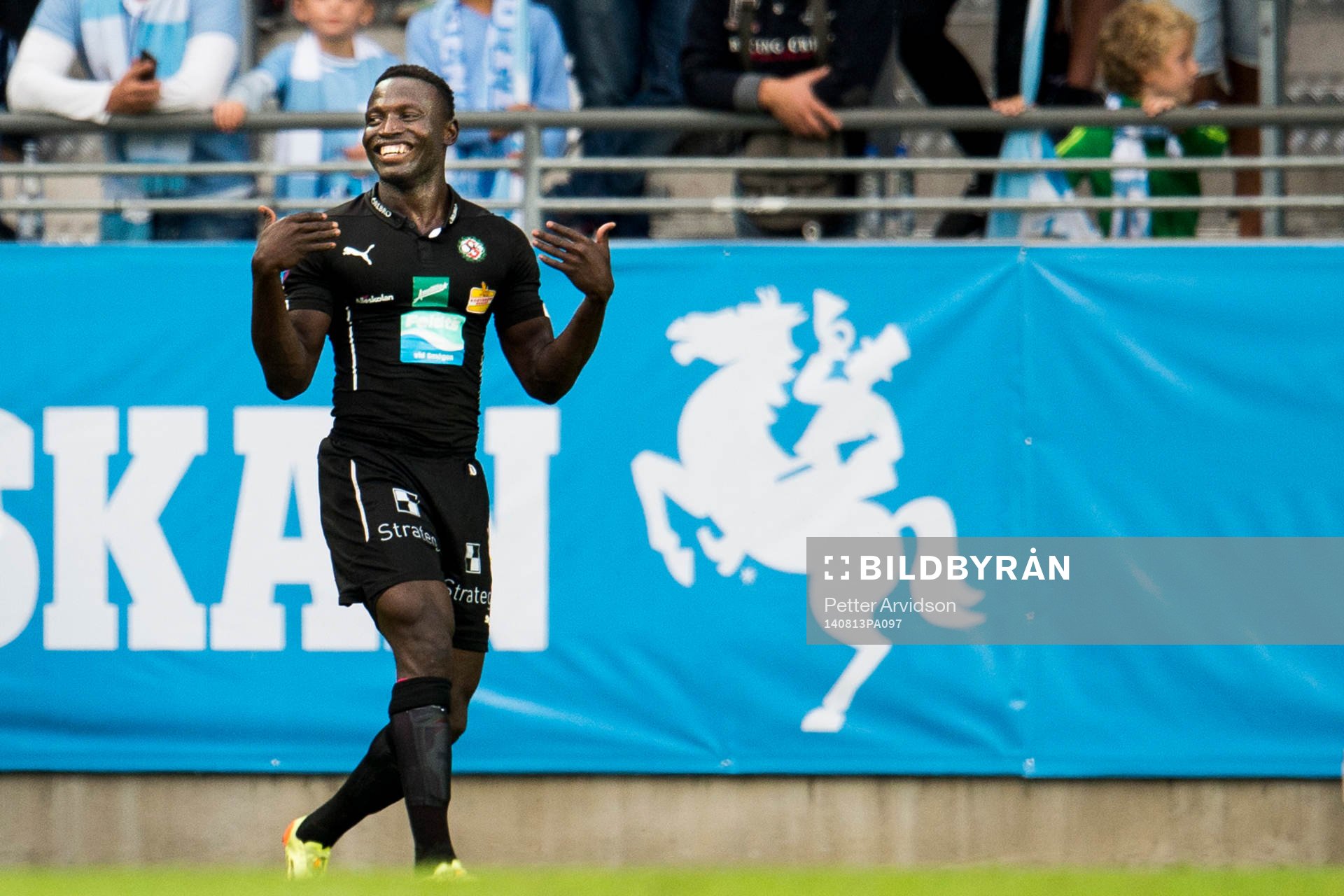 Örebros Alhassan Kamara jublar