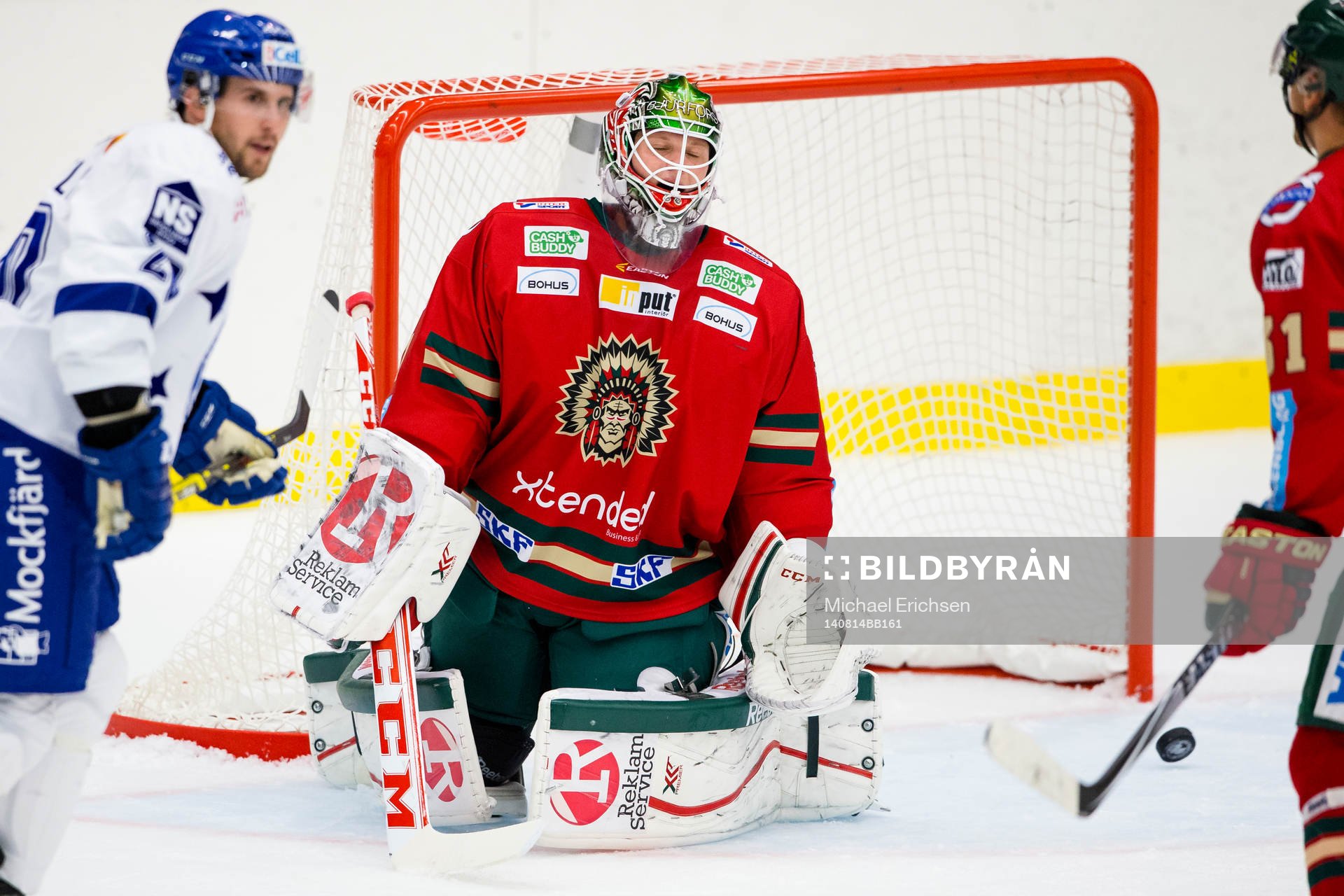 Frölundas målvakt Lars Johansson deppar
