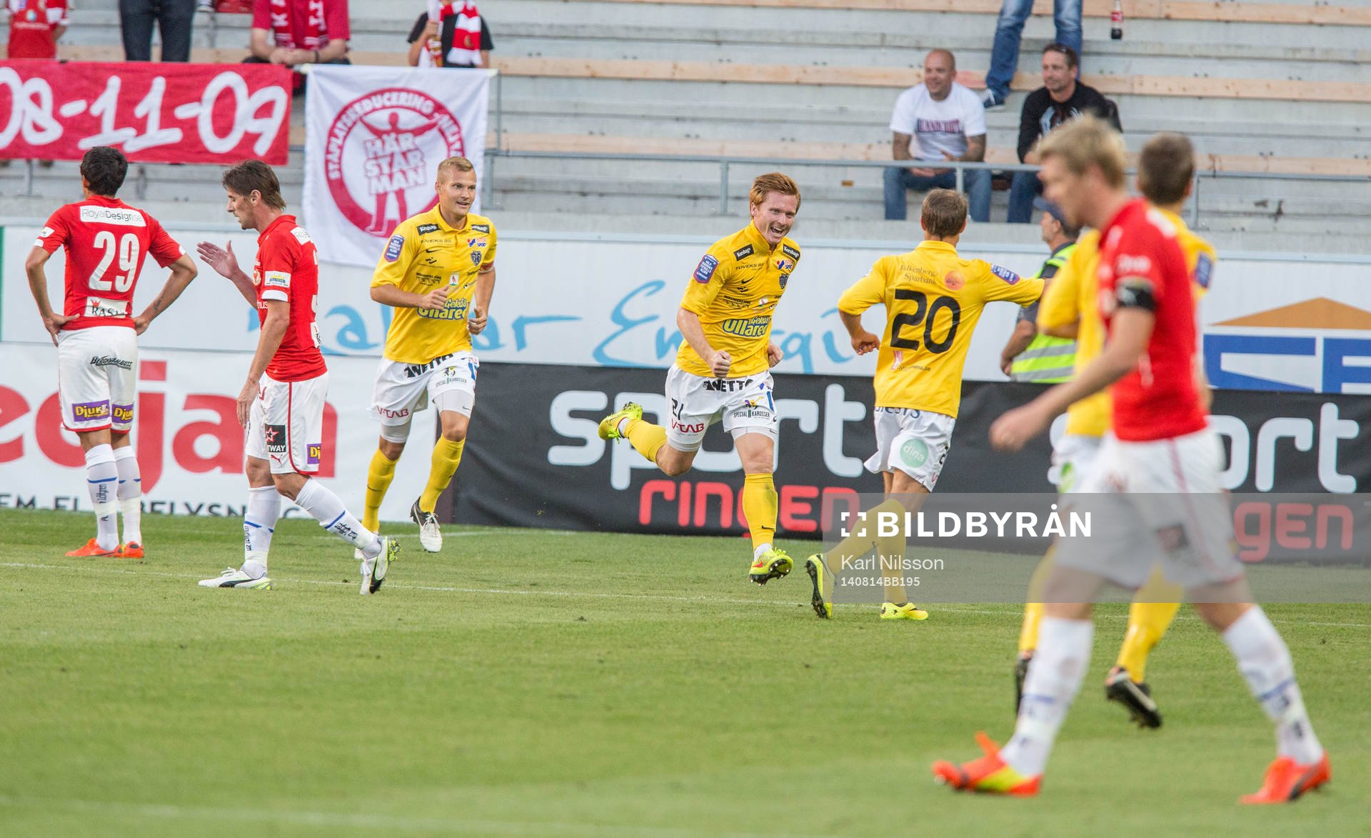 Falkenbergs Dan Keat jublar
