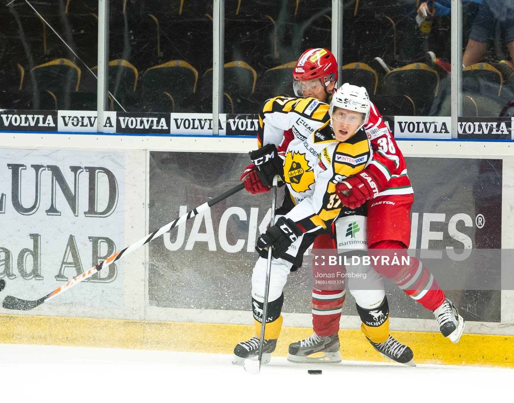 Skellefteås Johan Norman och Modos Nichlas Torp Per