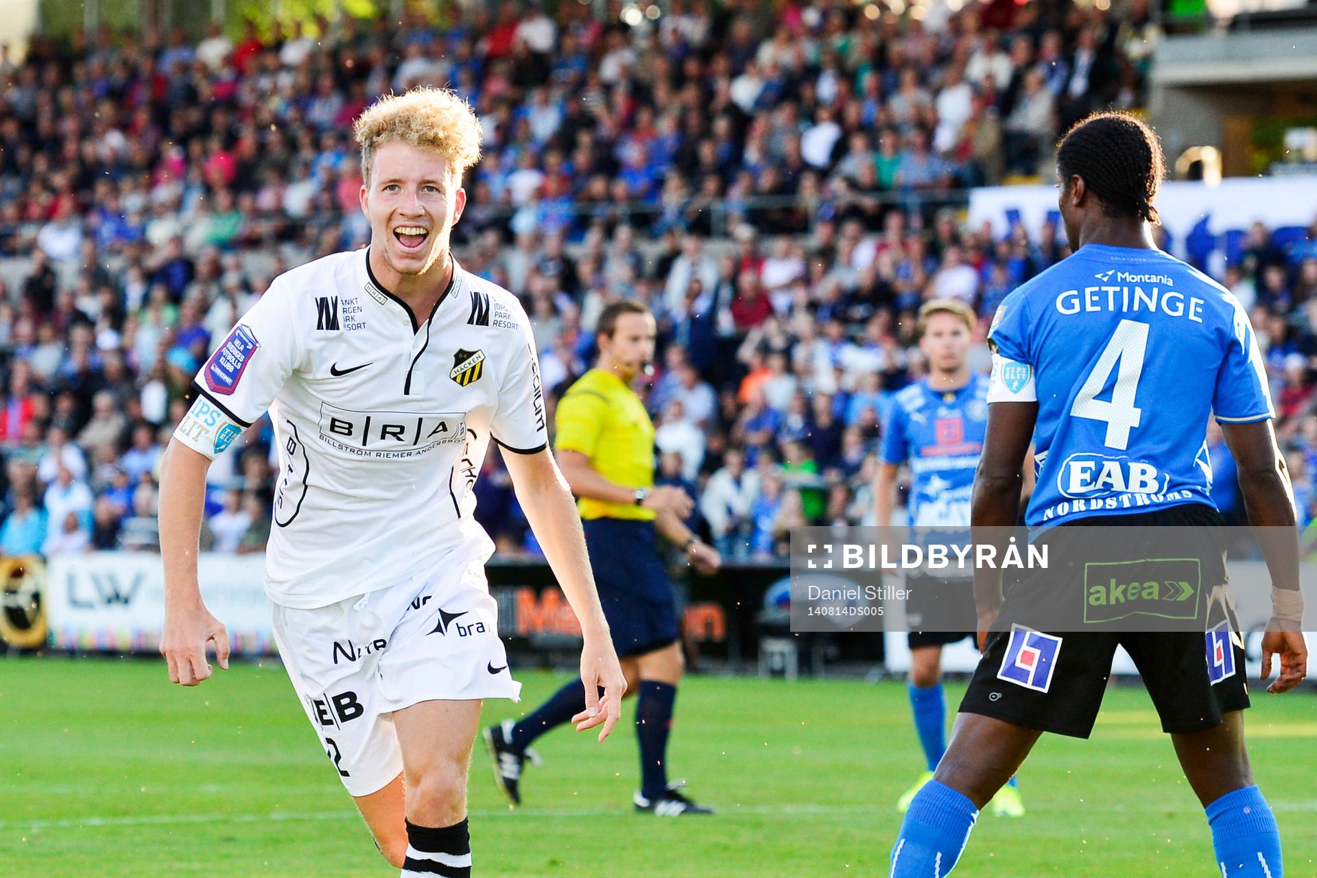 Häckens Samuel Gustafson jublar