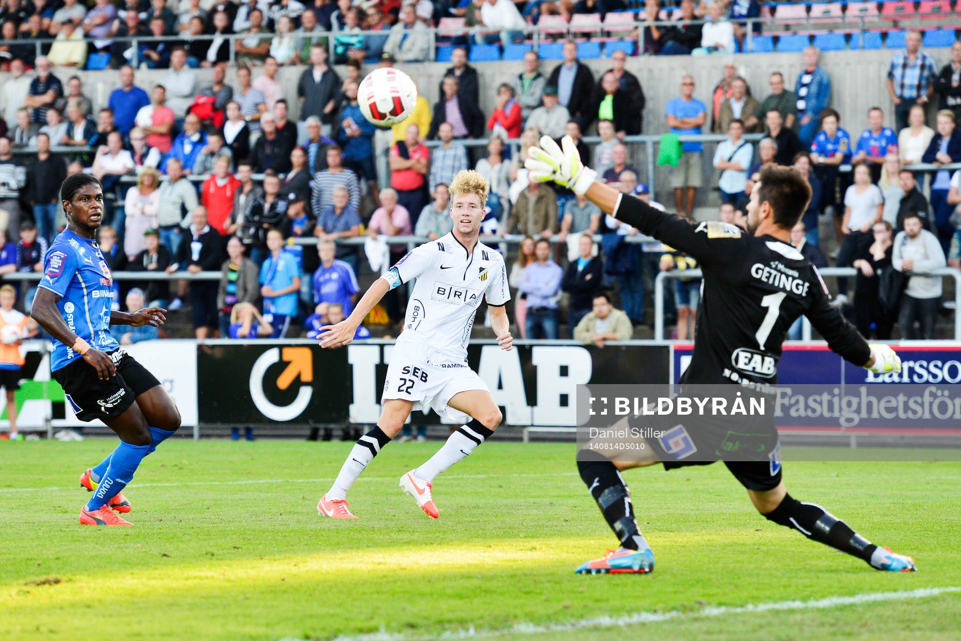Häckens Samuel Gustafson gör 0-2