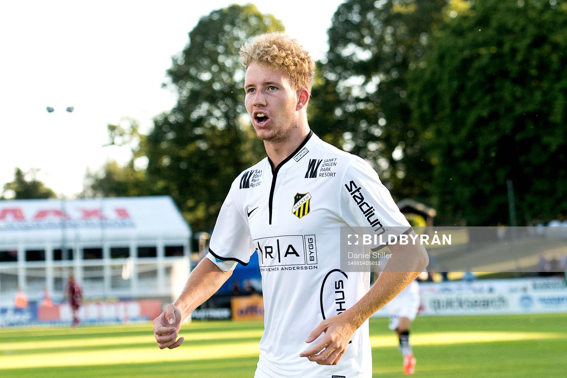 Häckens Samuel Gustafson jublar