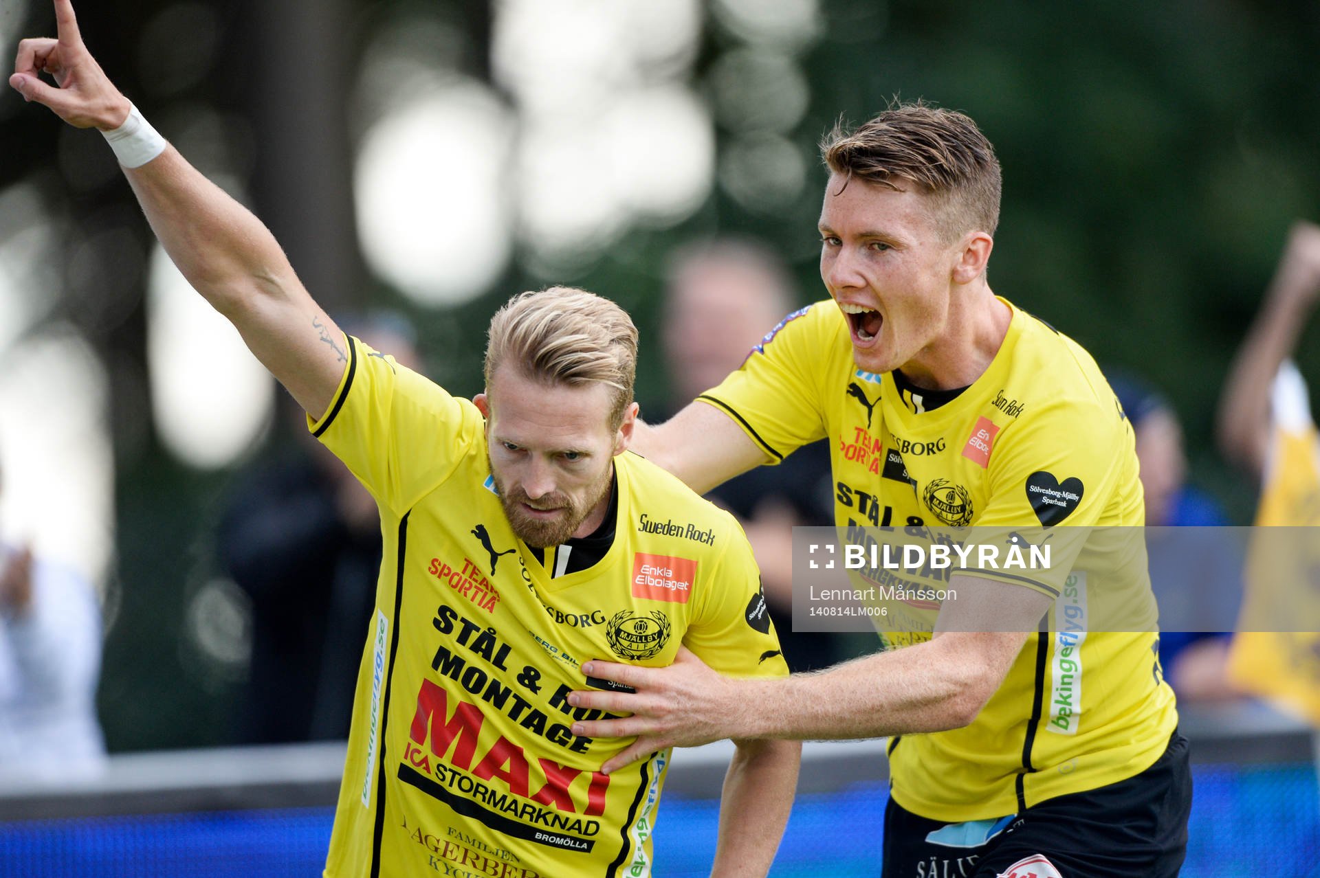 Mjällbys Christian Wilhelmsson jublar