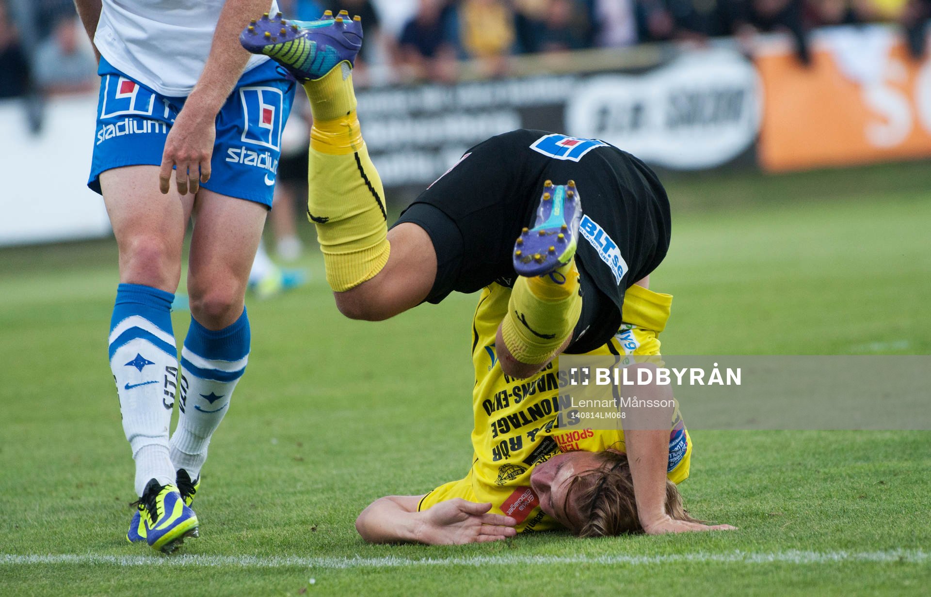 Mjällby vältar i