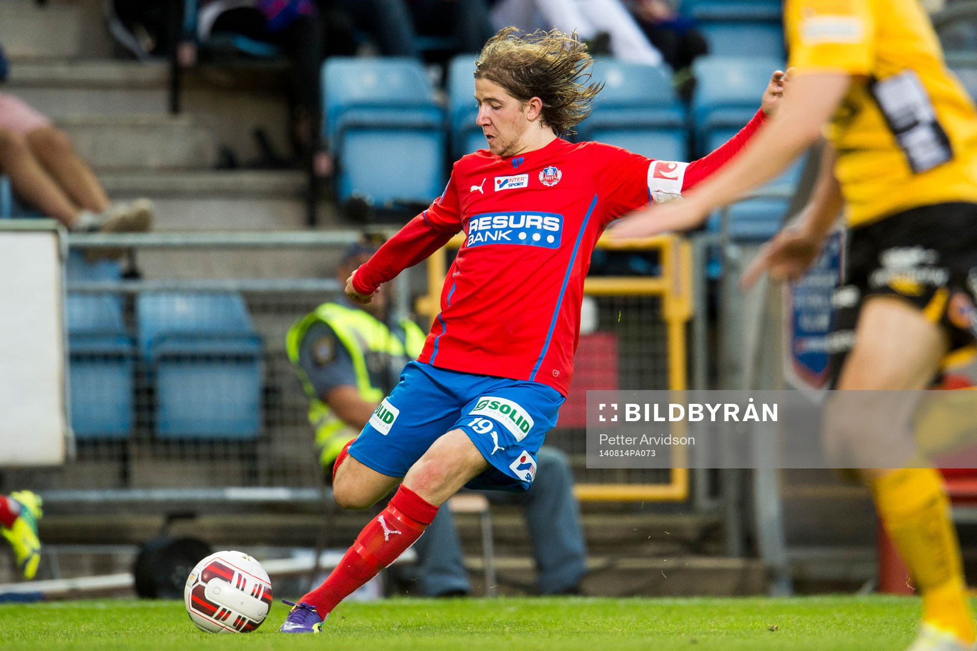 Helsingborgs Darijan Bojanic skjuter
