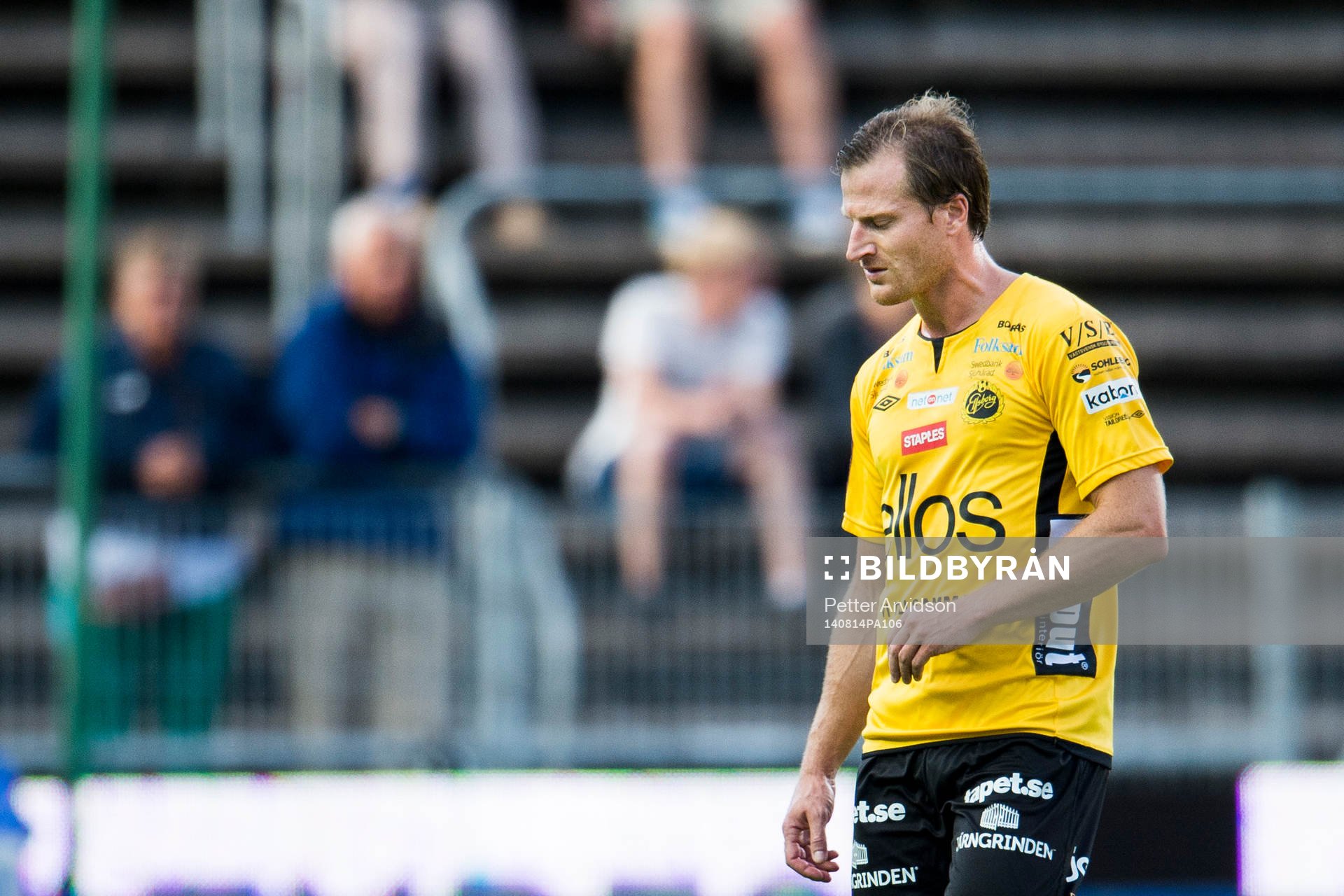 Elfsborgs Daniel Mobaeck får rött kort och lämnar planen