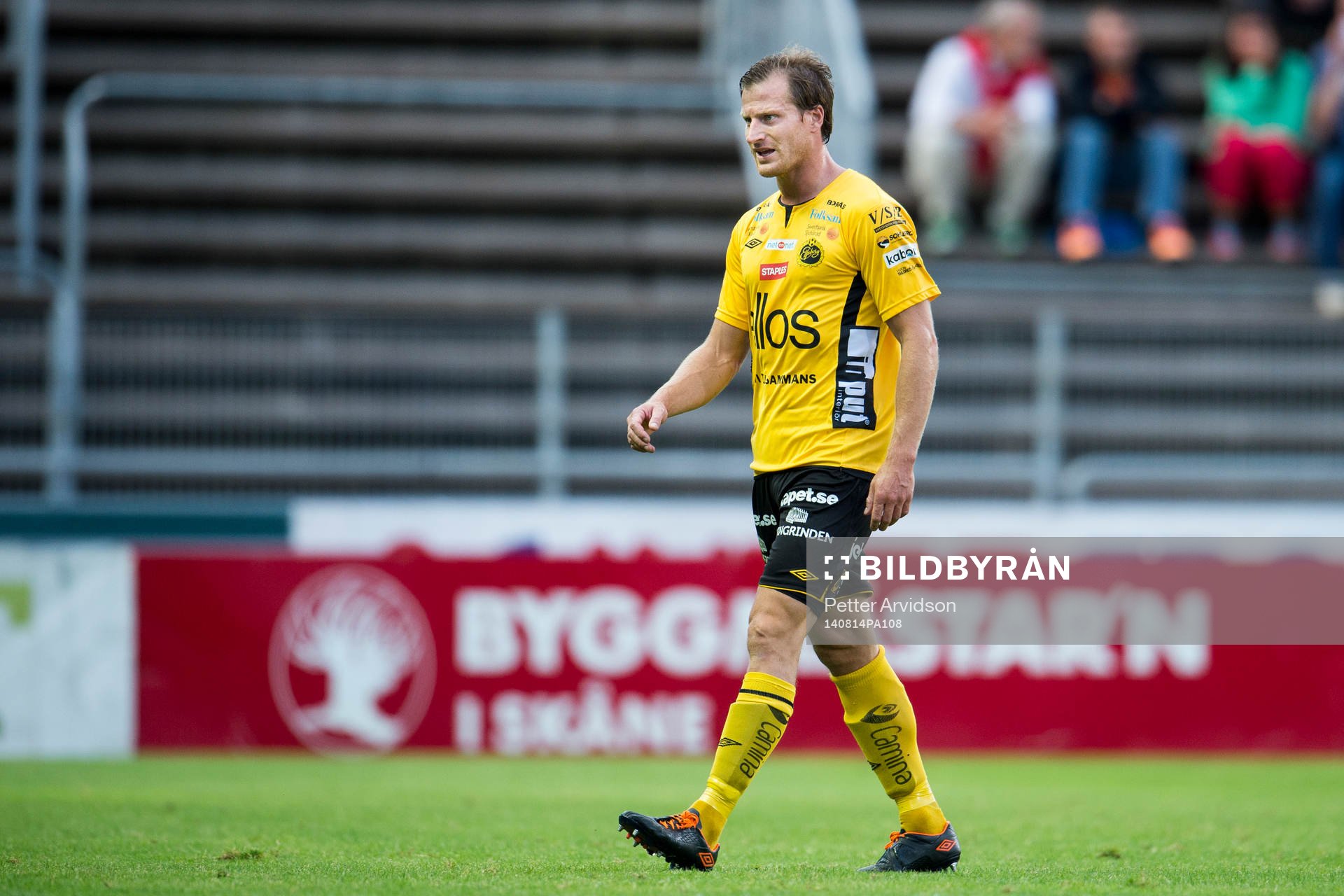 Elfsborgs Daniel Mobaeck får rött kort och lämnar planen