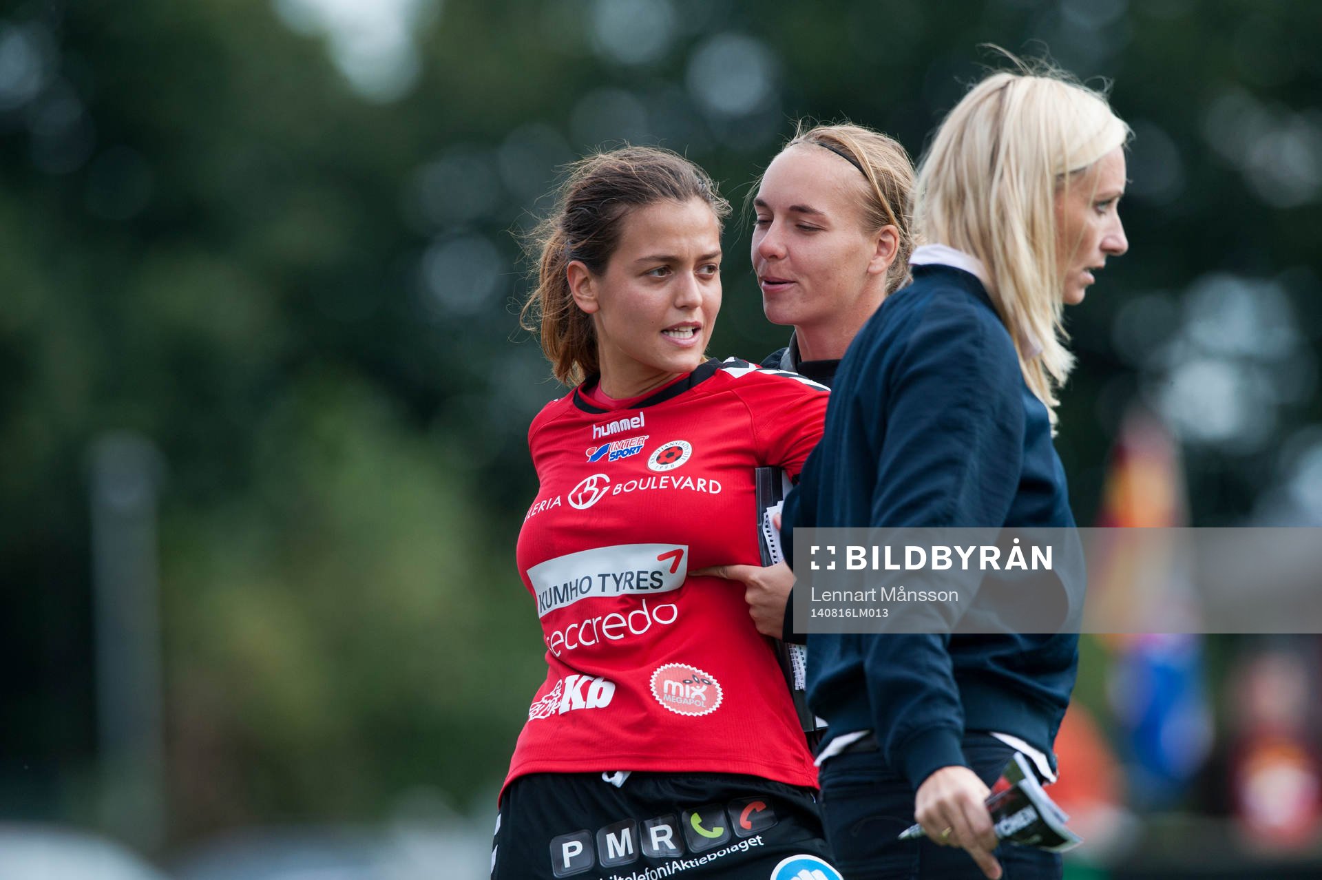 Kristianstads landslagsspelare Marija Banusic varnas när