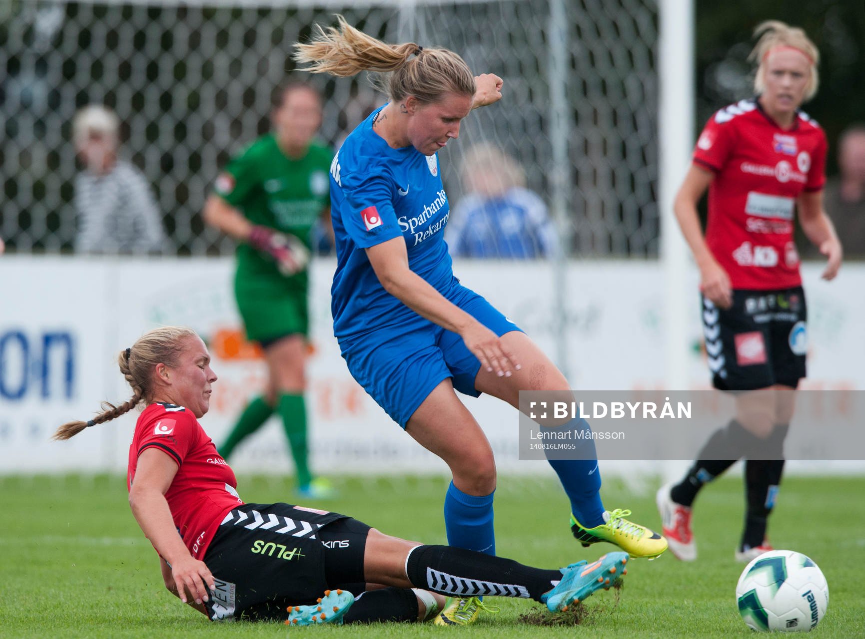 Eskilstunas Vaila Barsley i matchen i damallsvenskan mellan
