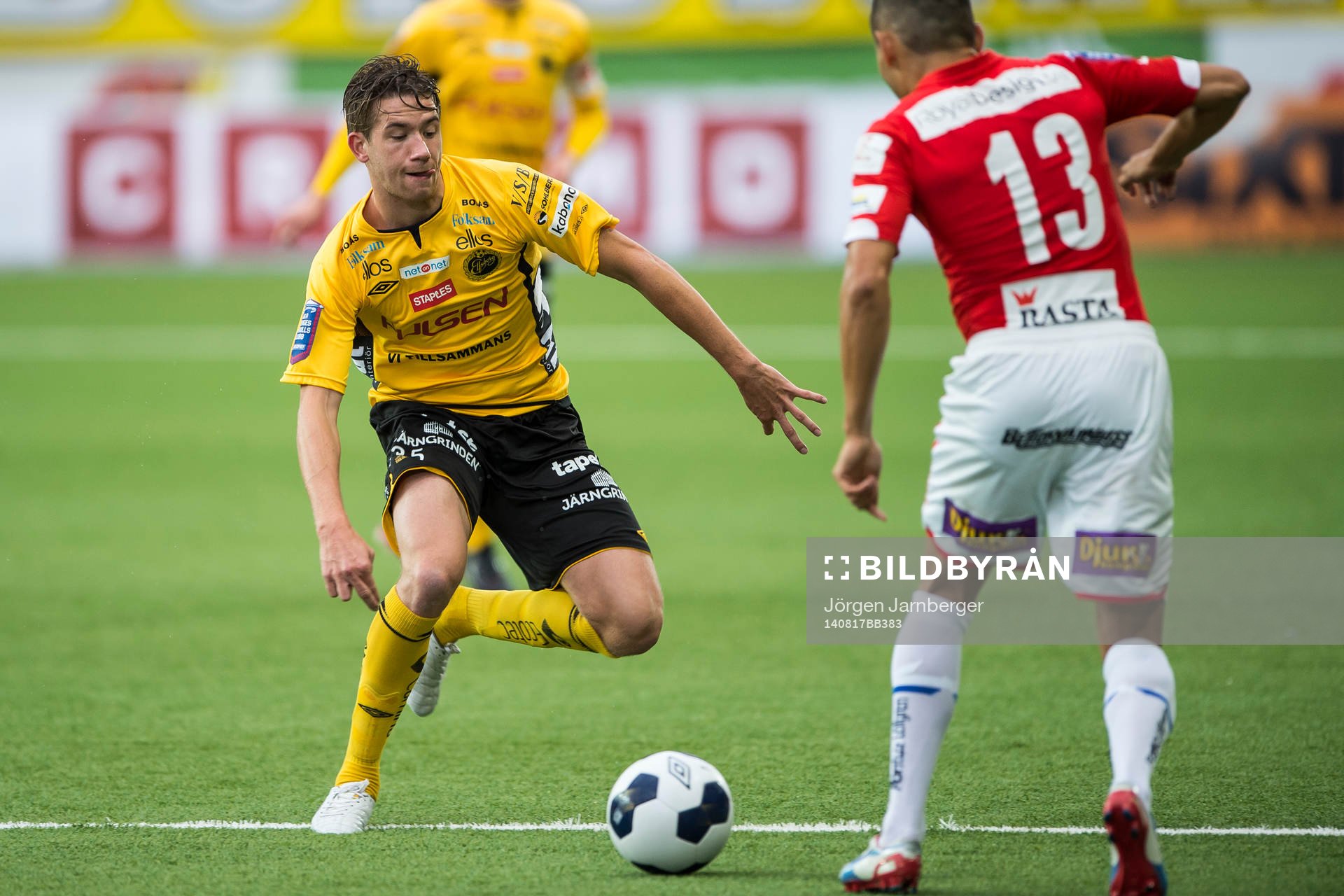 Elfsborgs Marcus Rohdén täcker skott av Kalmars Emin Nouri