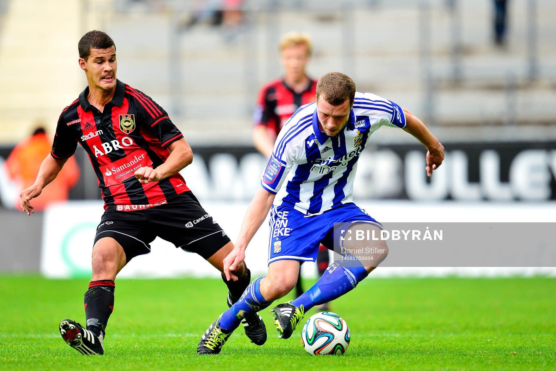 Brommapojkarnas Mauricio Albornoz och IFK Göteborgs Jakob