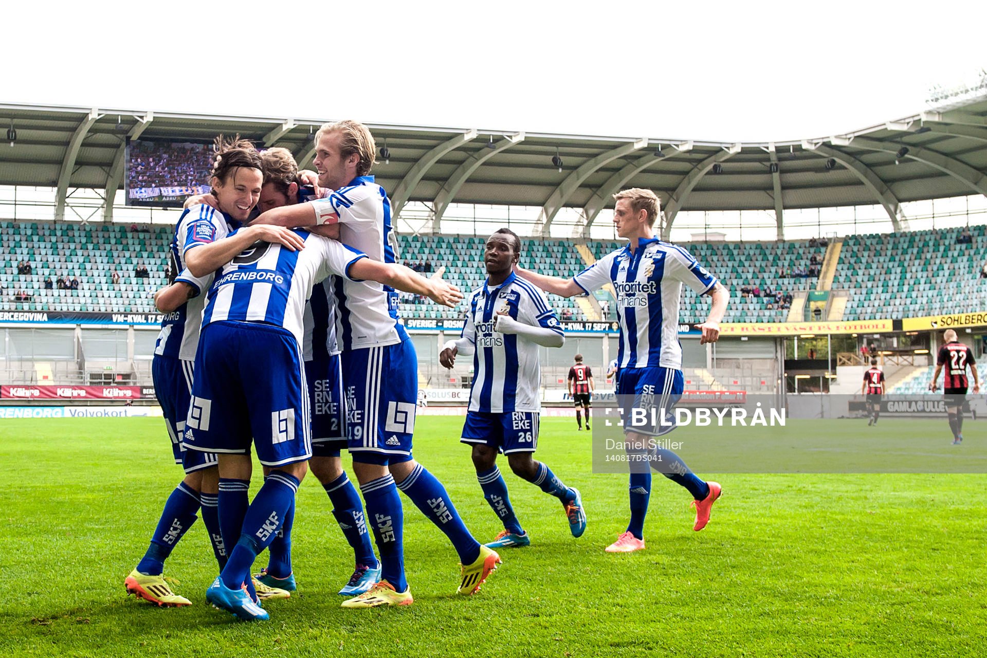 IFK Göteborgs Lasse Vibe och IFK Göteborgs jublar