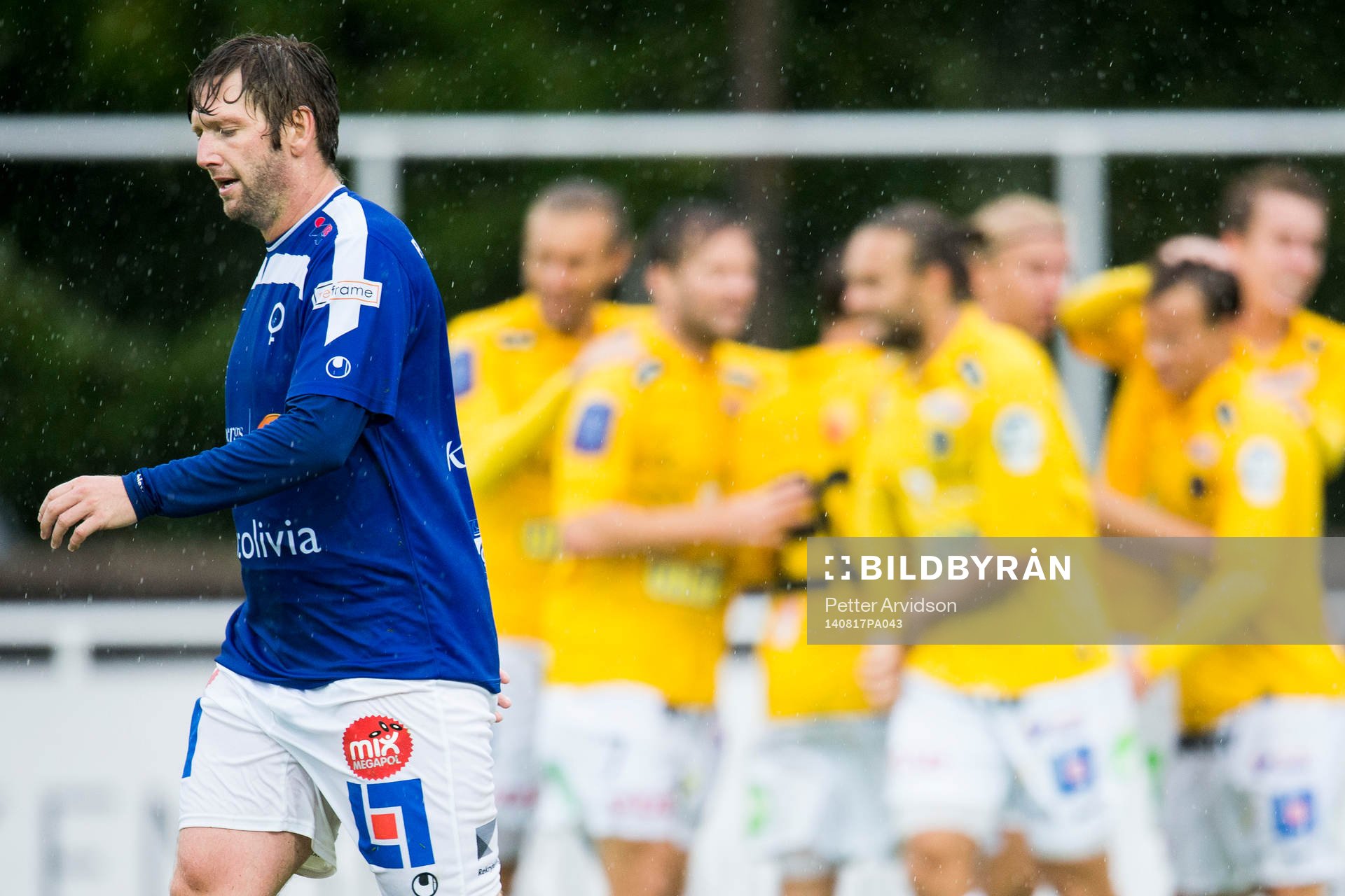 Åtvidabergs Allan Arenfeldt Olesen deppar när Falkenbergs