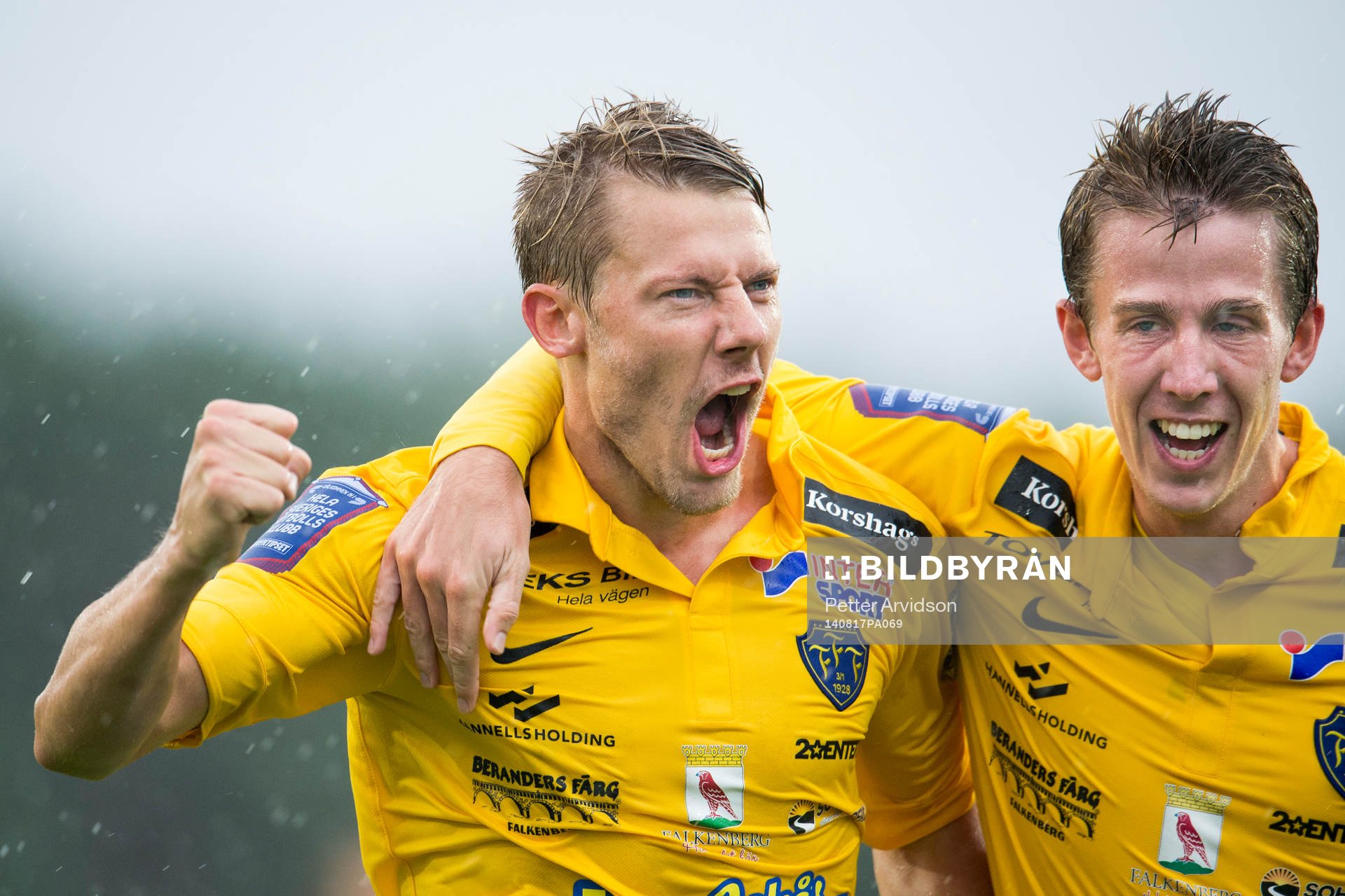 Falkenbergs Patrik Ingelsten jublar
