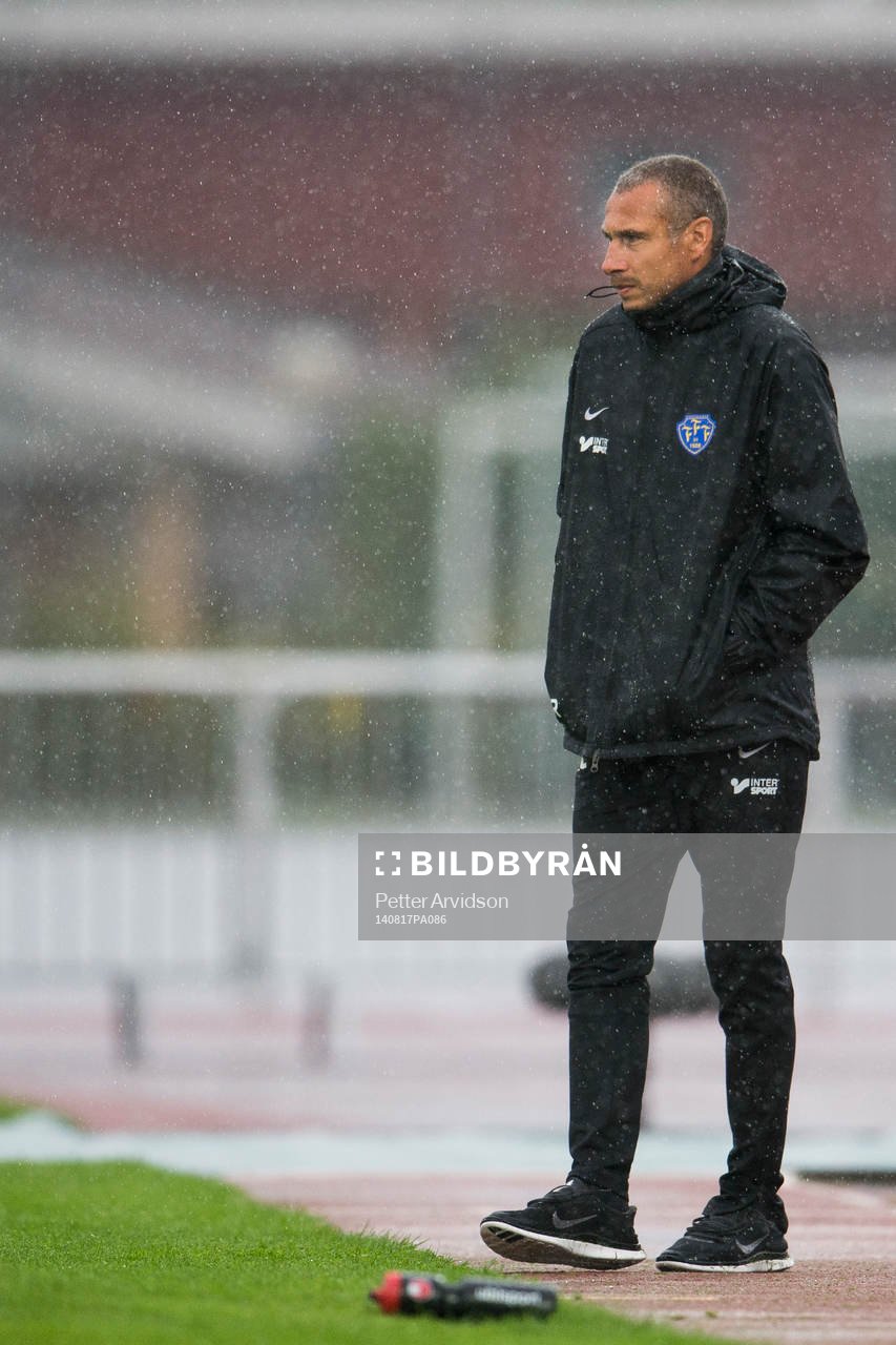 Falkenbergs tränare Henrik Larsson