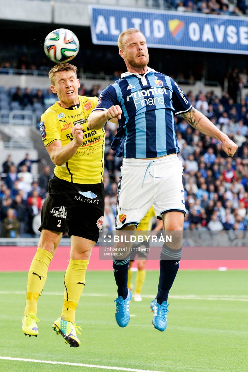 Djurgårdens Fredrik Stenman och Mjällbys Viktor Agardius