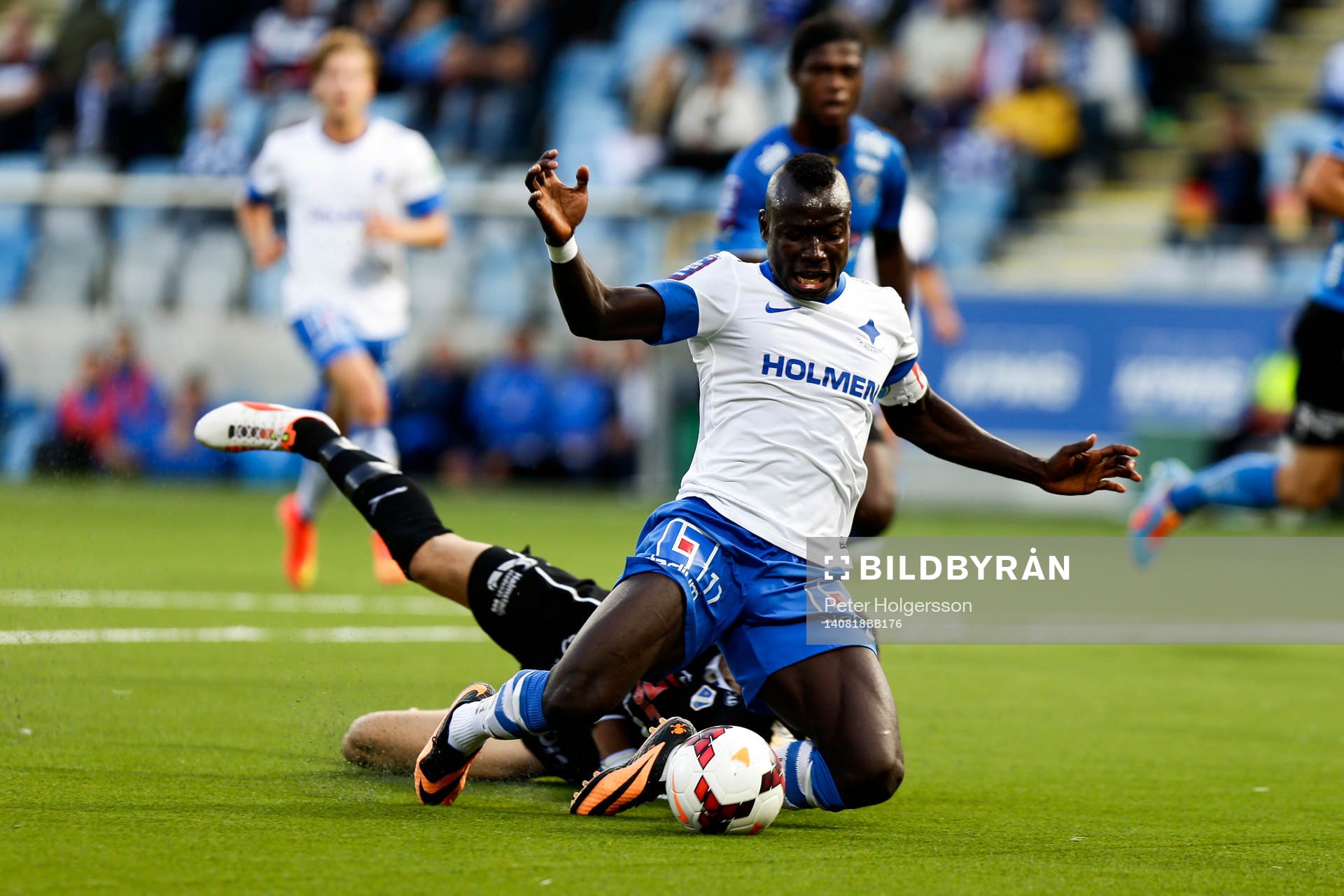Norrköpings Alhaji Kamara i friläge med Halmstads