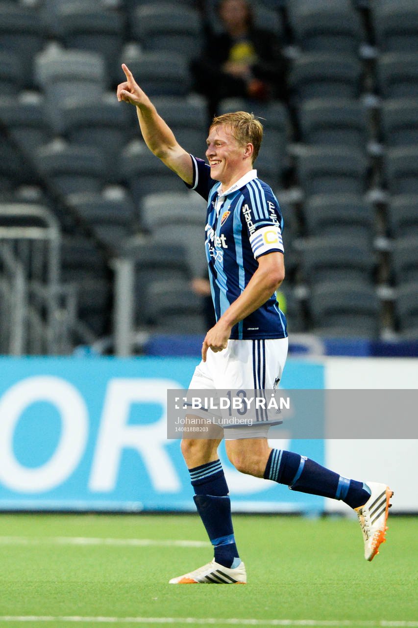 Djurgårdens Emil Bergström jublar