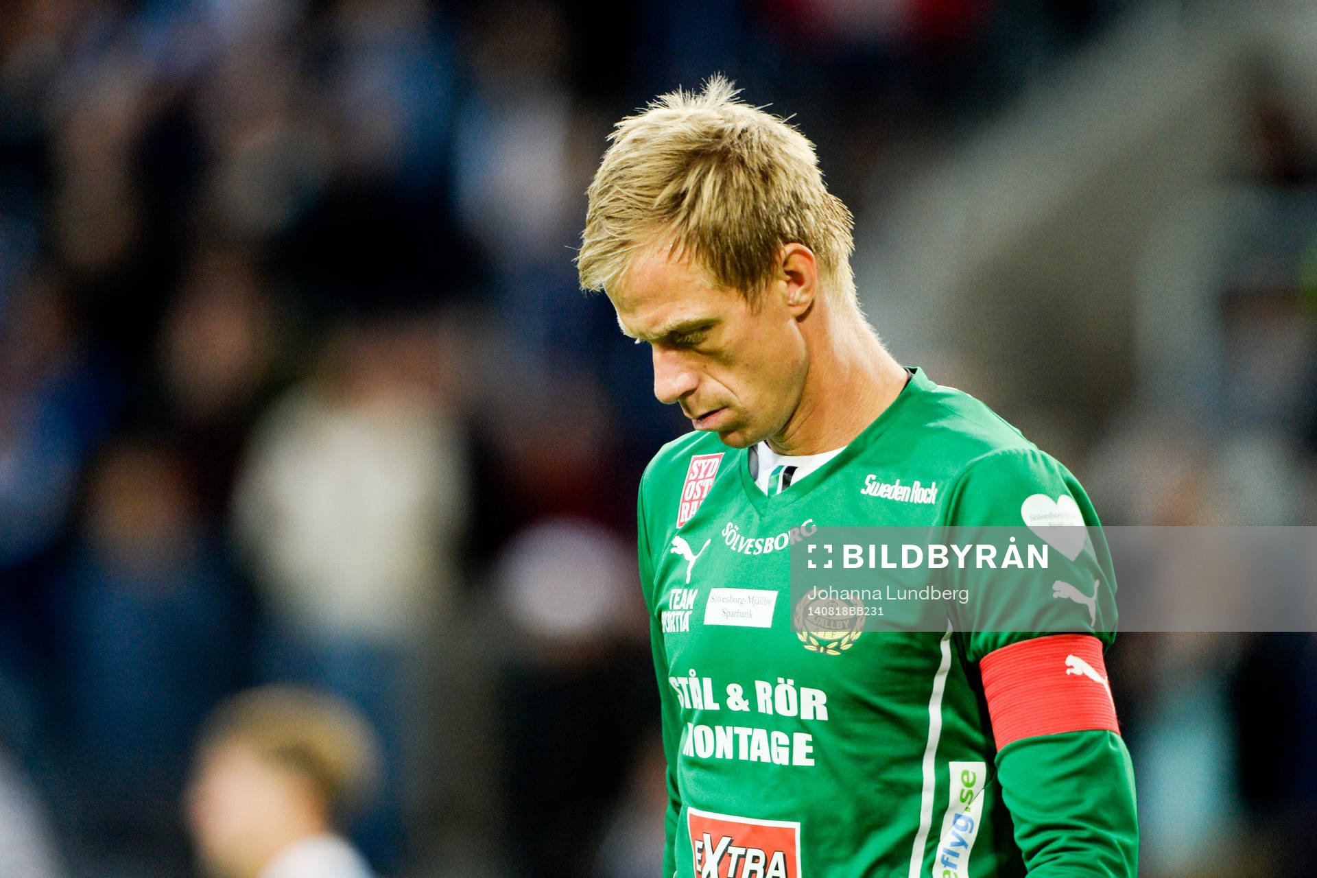 Mjällbys målvakt Mattias Asper deppar