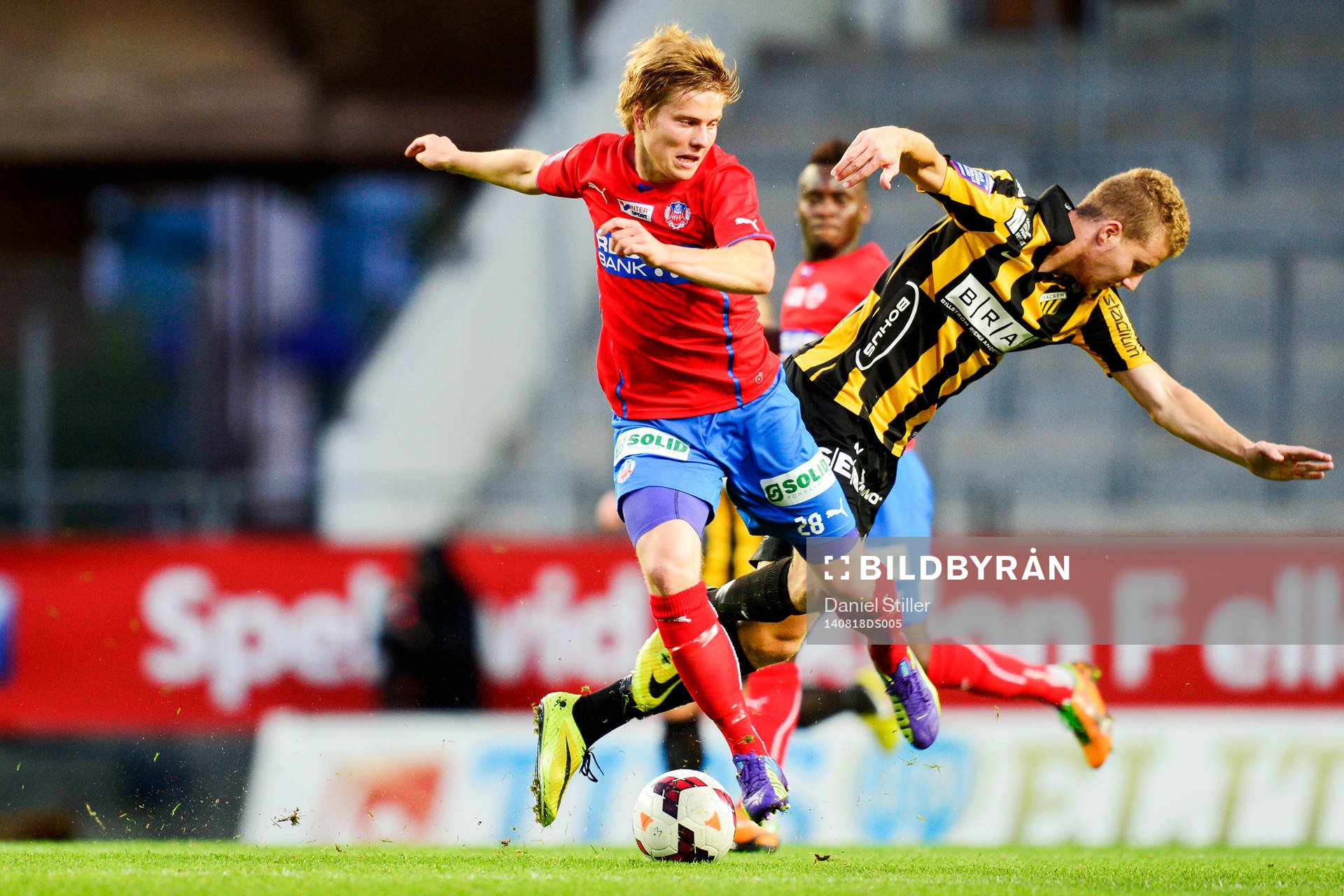 Helsingborgs Jere Uronen och Häckens Simon Gustafson