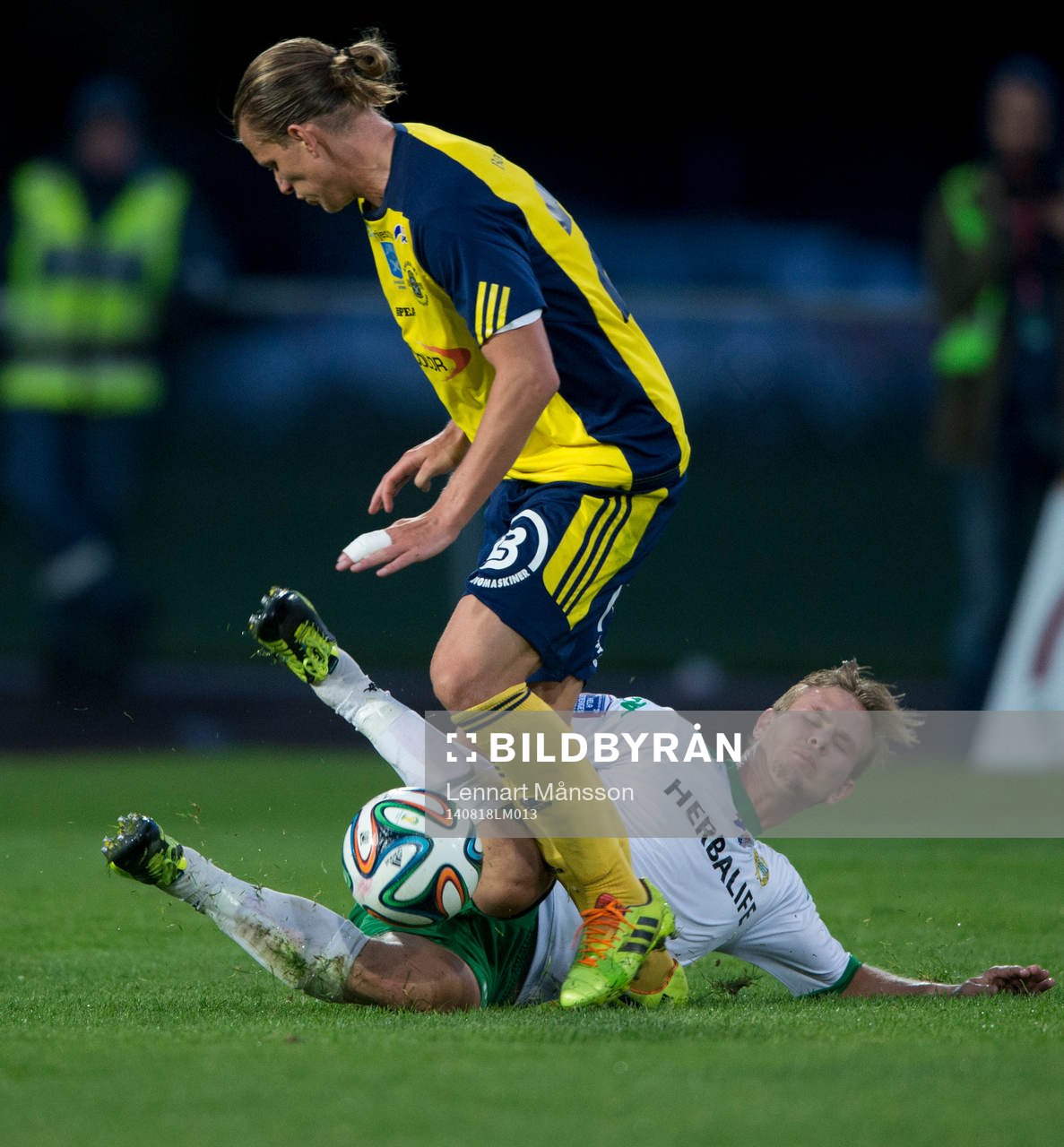 Hammarbys Erik Israelsson och Ängelholms Sebastian