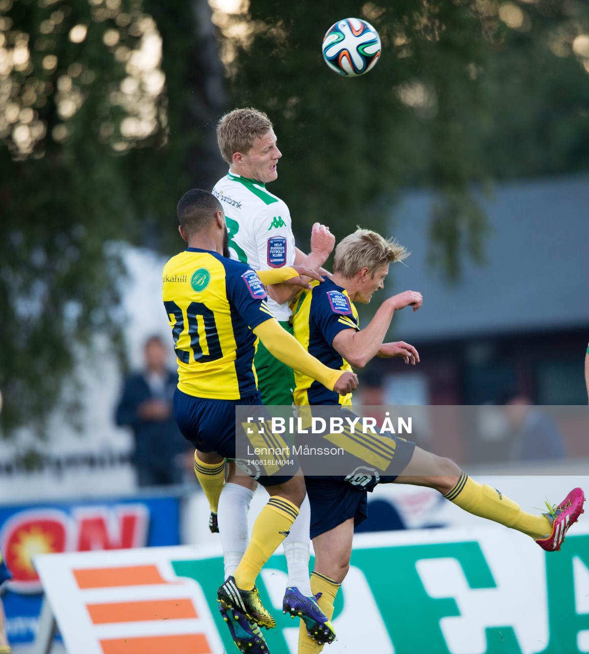 Hammarbys Lars Saetra i matchen i Superettan mellan