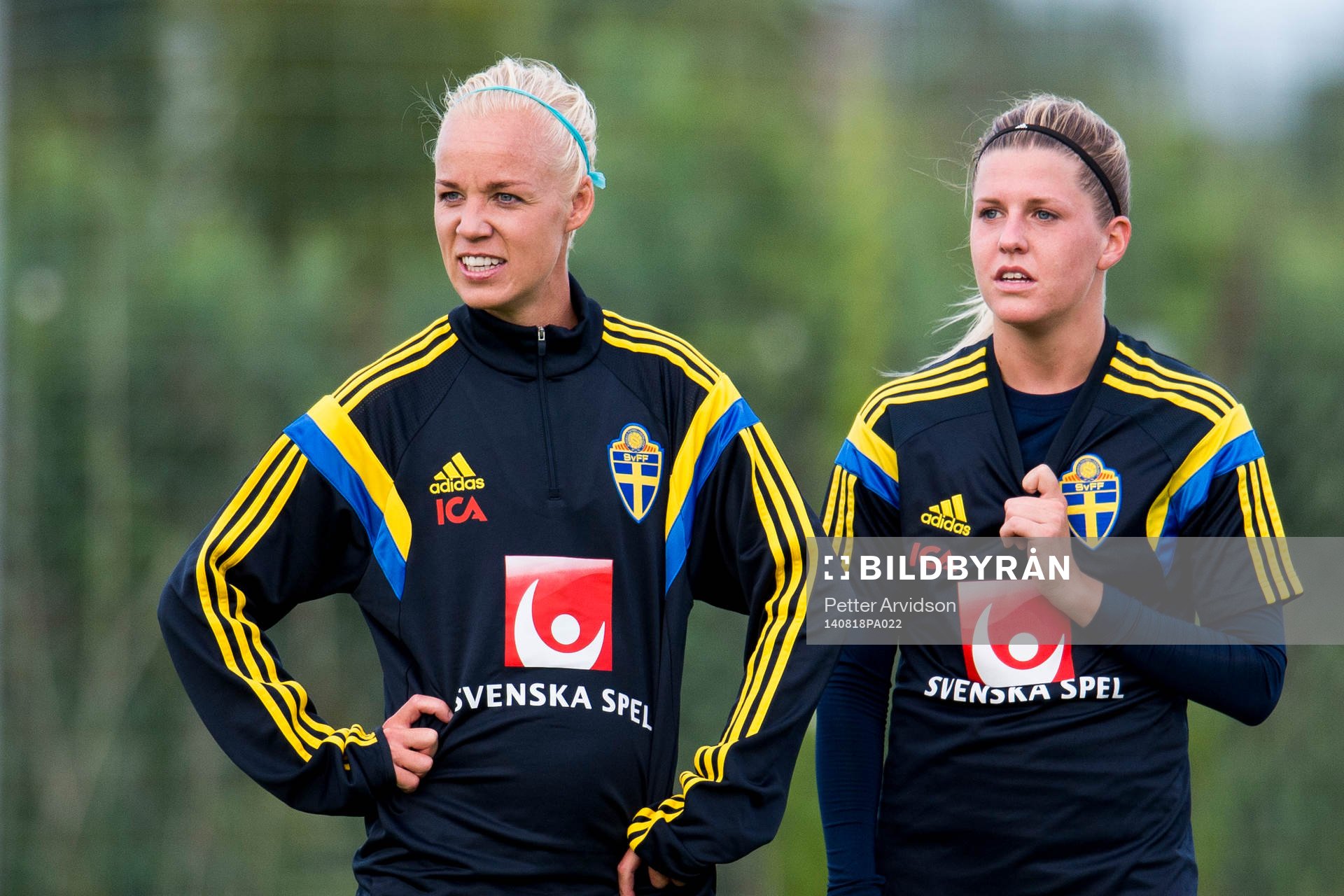 Sveriges Caroline Seger och Olivia Schough