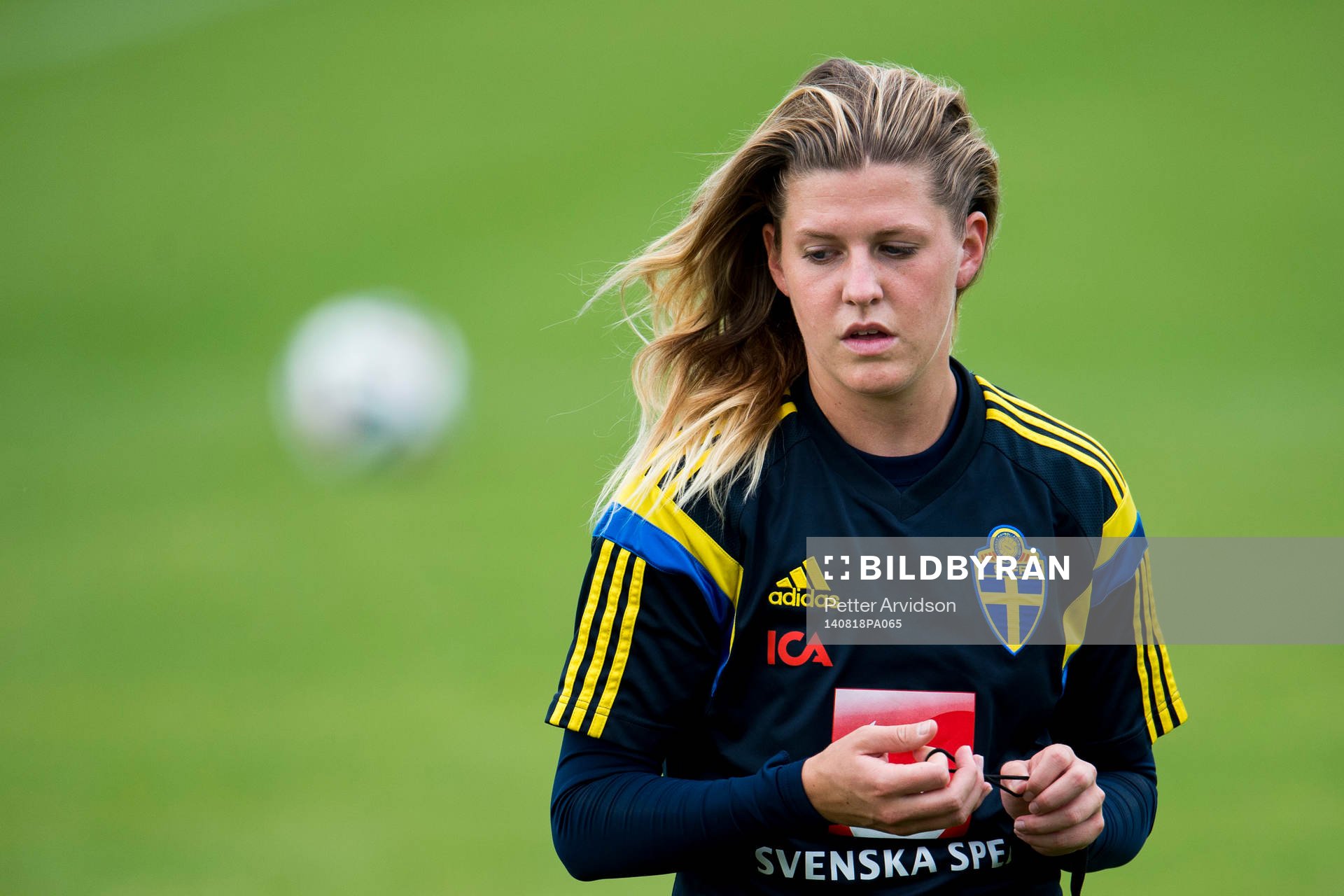 Sveriges Olivia Schough under en träning inför VM-kvalmatchen mot Polen den 18 augusti 2014 i Gdansk.