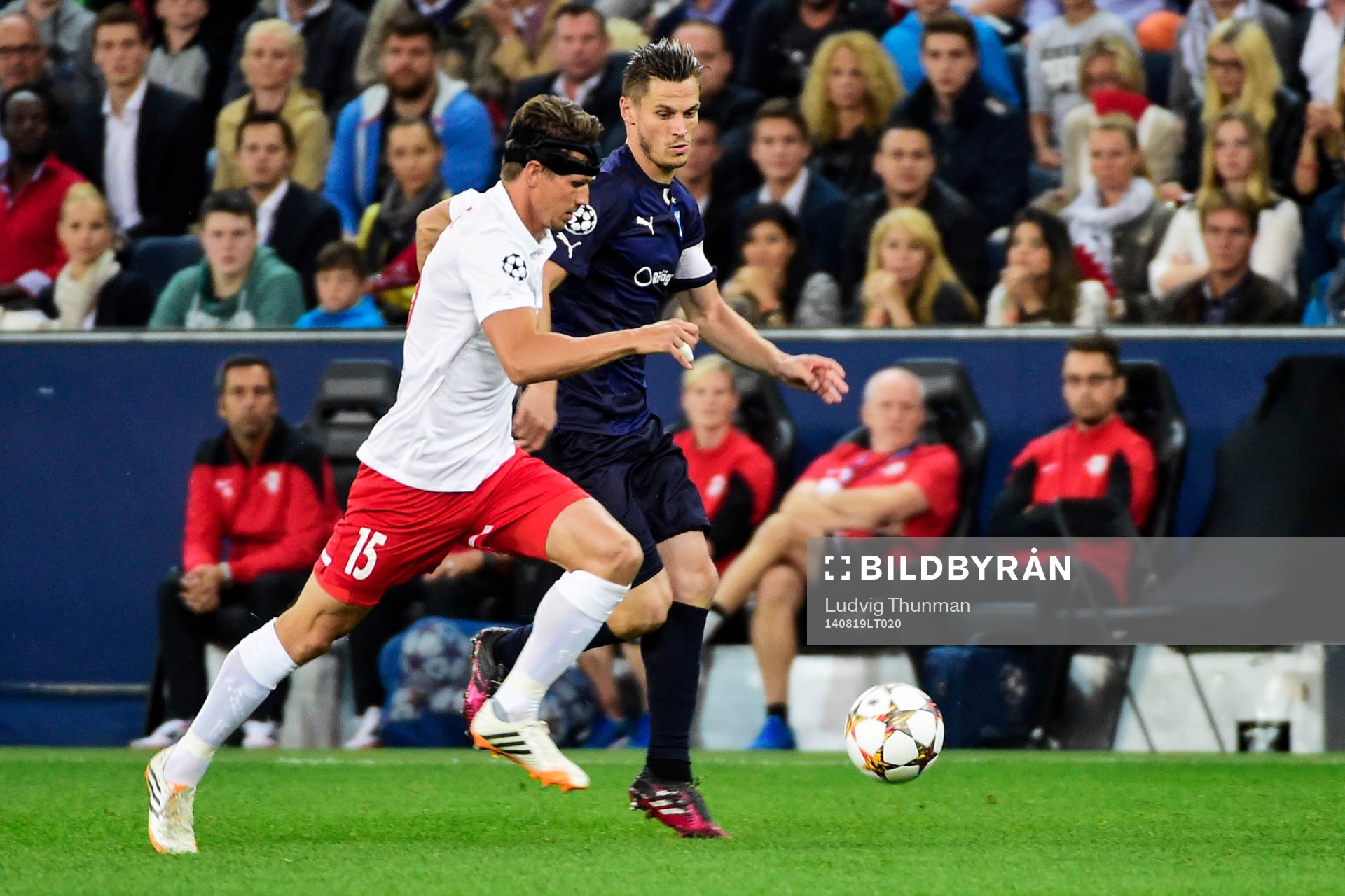 Malmö FFs Markus Rosenberg och Salzburgs Franz Schiemer