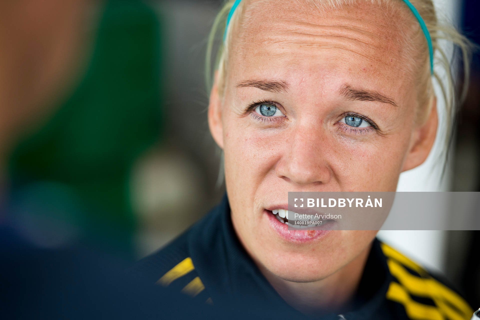 Sveriges Caroline Seger blir intervjuad