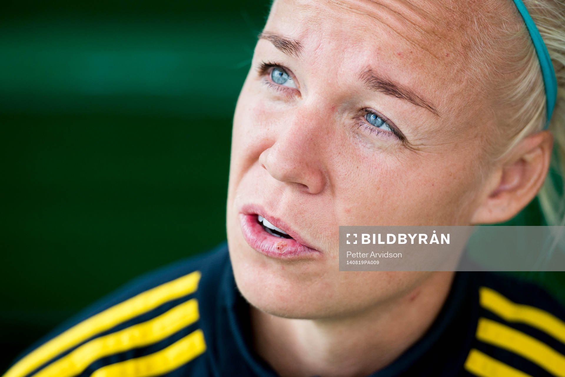 Sveriges Caroline Seger blir intervjuad