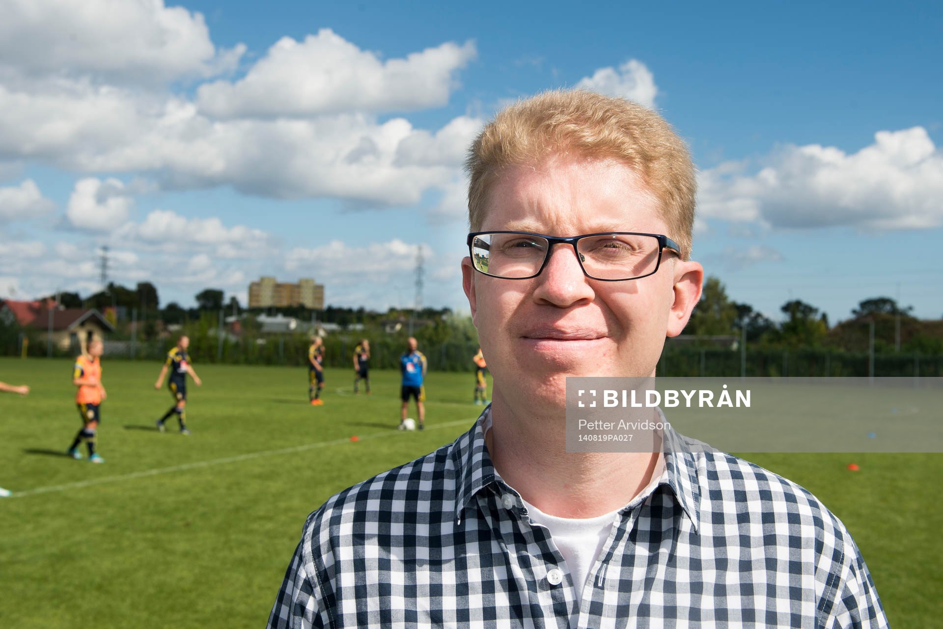 Bylinebild, Fredrik Hasselgren, reporter på damfotboll.com