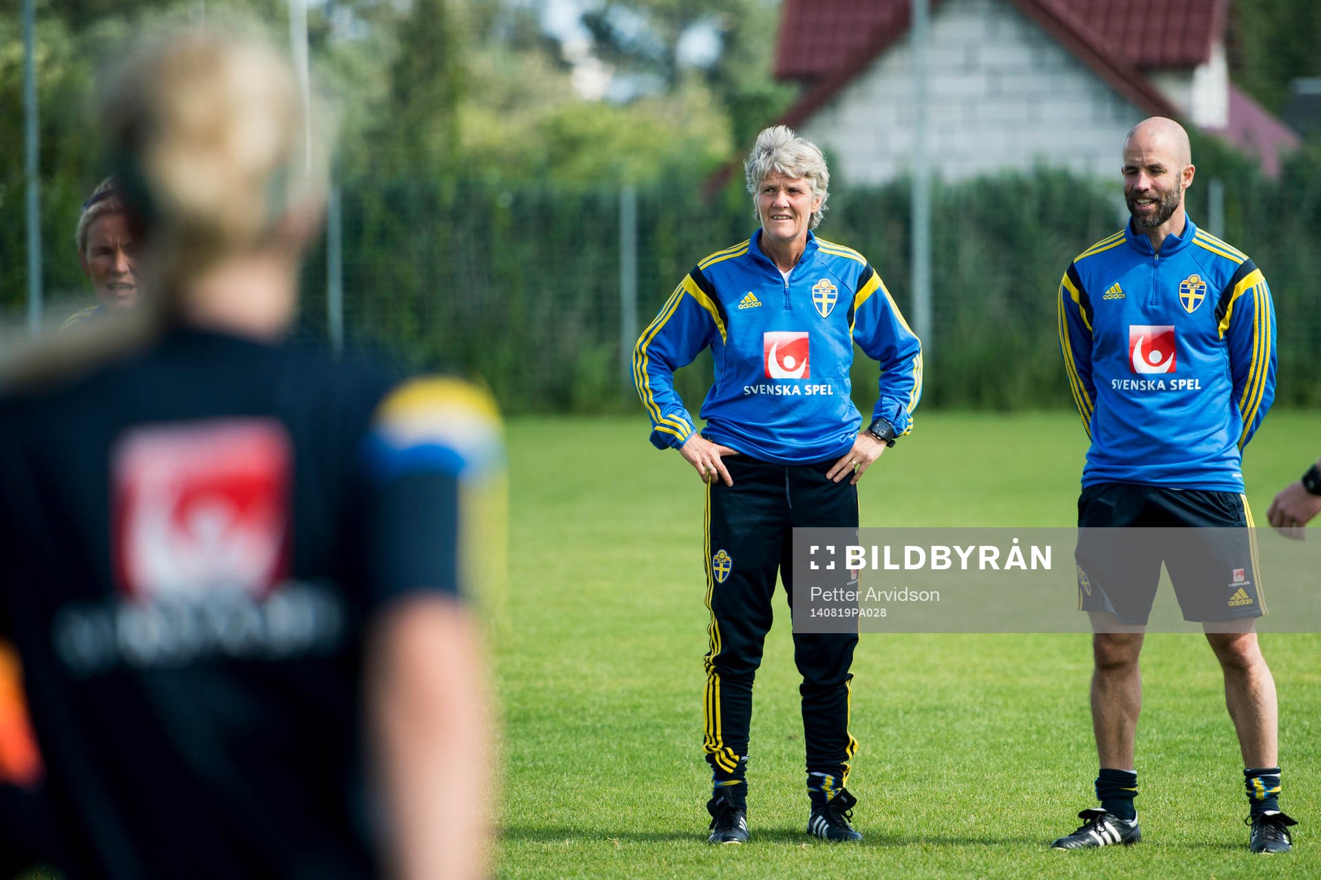 Sveriges förbundskapten Pia Sundhage och tränare och