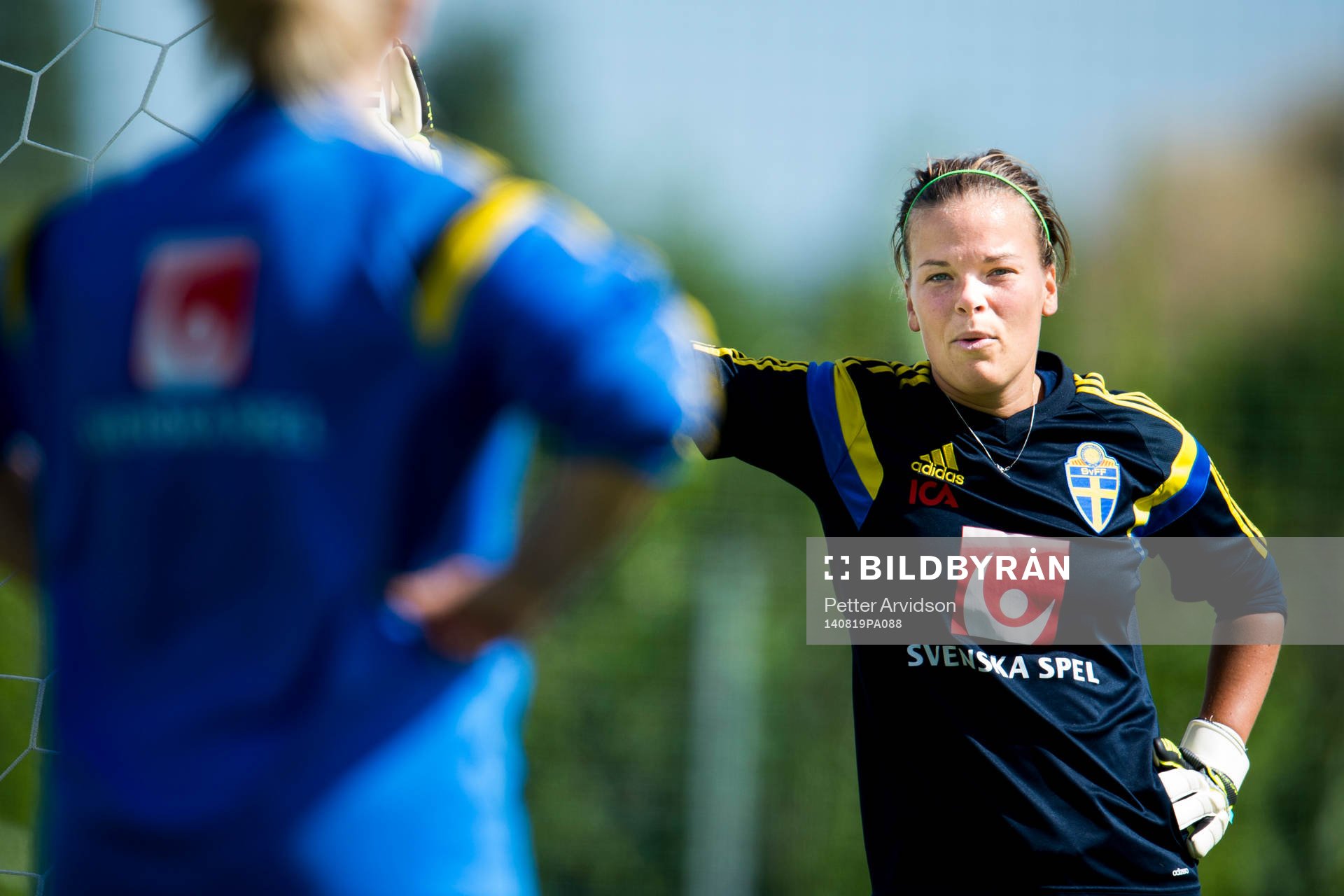 Sveriges målvakt Stephanie Öhrström under en träning inför VM-kvalmatchen mot Polen den 19 augusti 2014 i Gdansk.