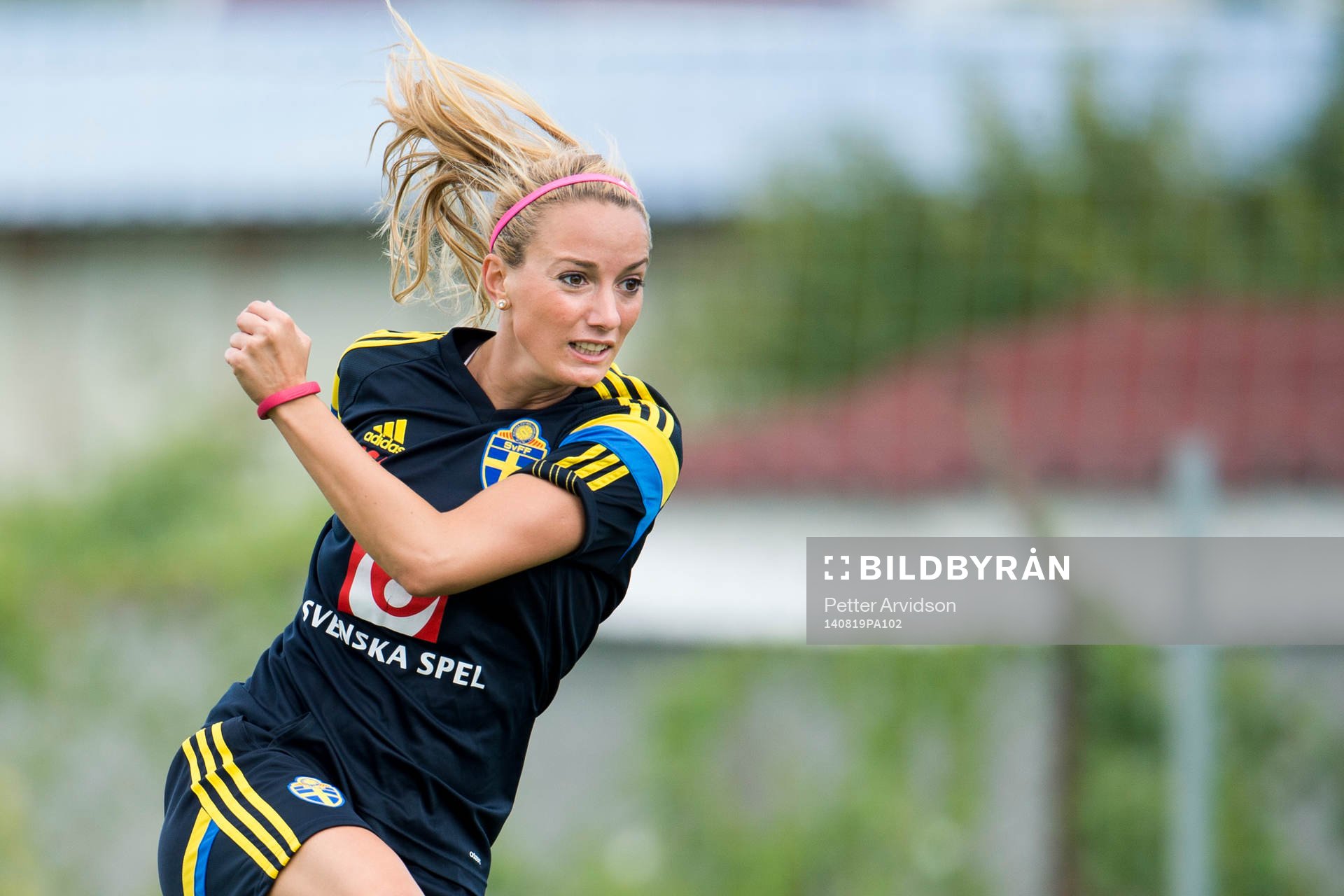 Sveriges Kosovare Asllani