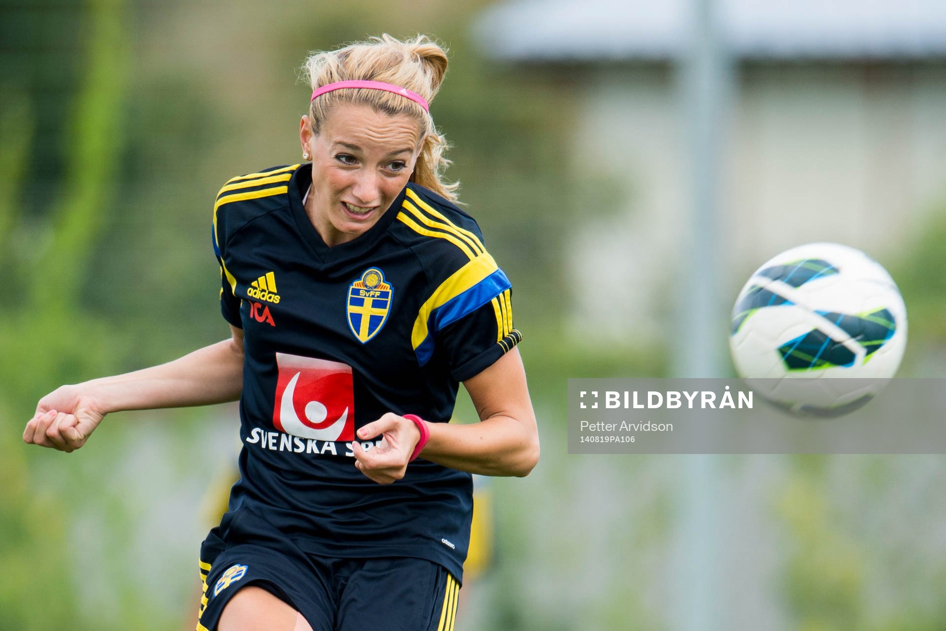 Sveriges Kosovare Asllani