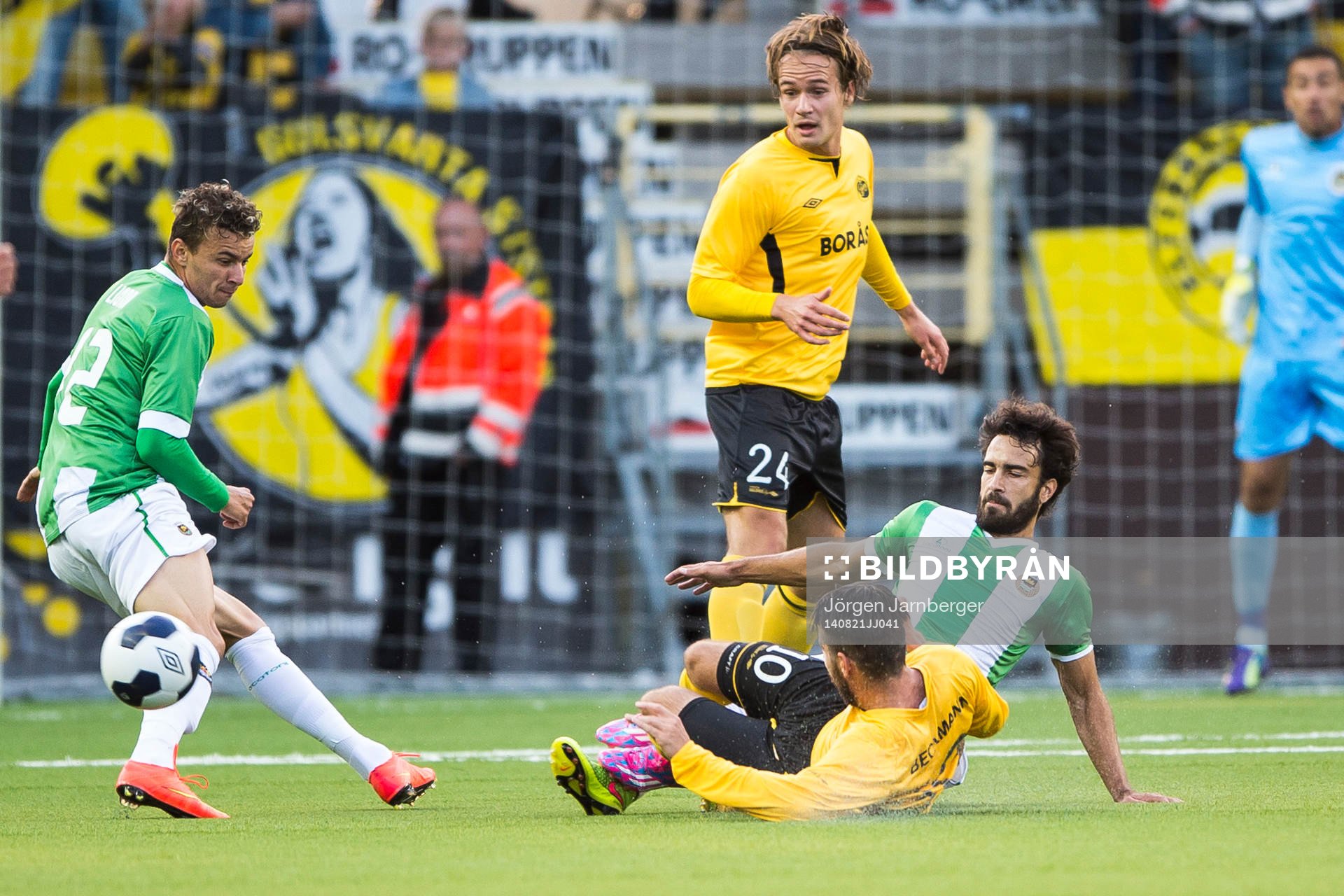 Kamp mellan Elfsborgs Mikkel Beckmann och Rio Aves Marcelo