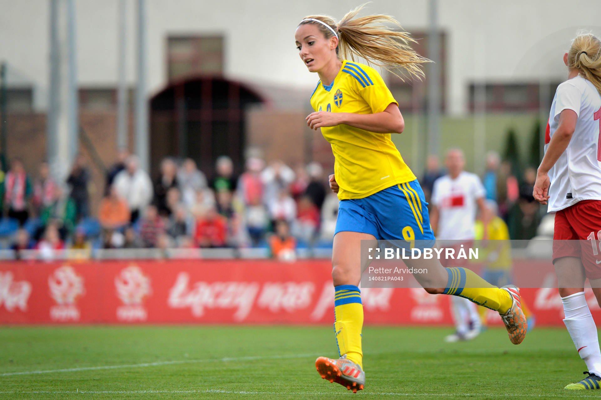 Sveriges Kosovare Asllani