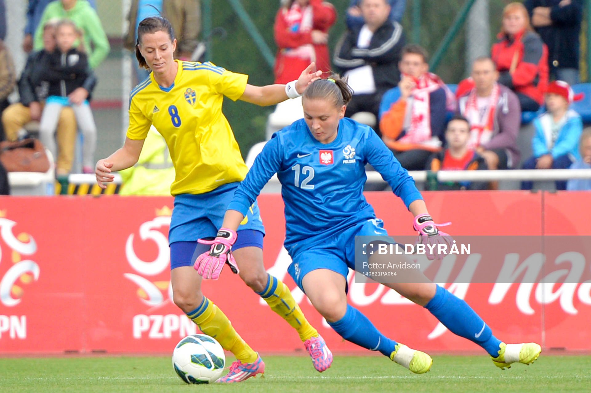 Sveriges Lotta Schelin och Polens Agata Gusciora