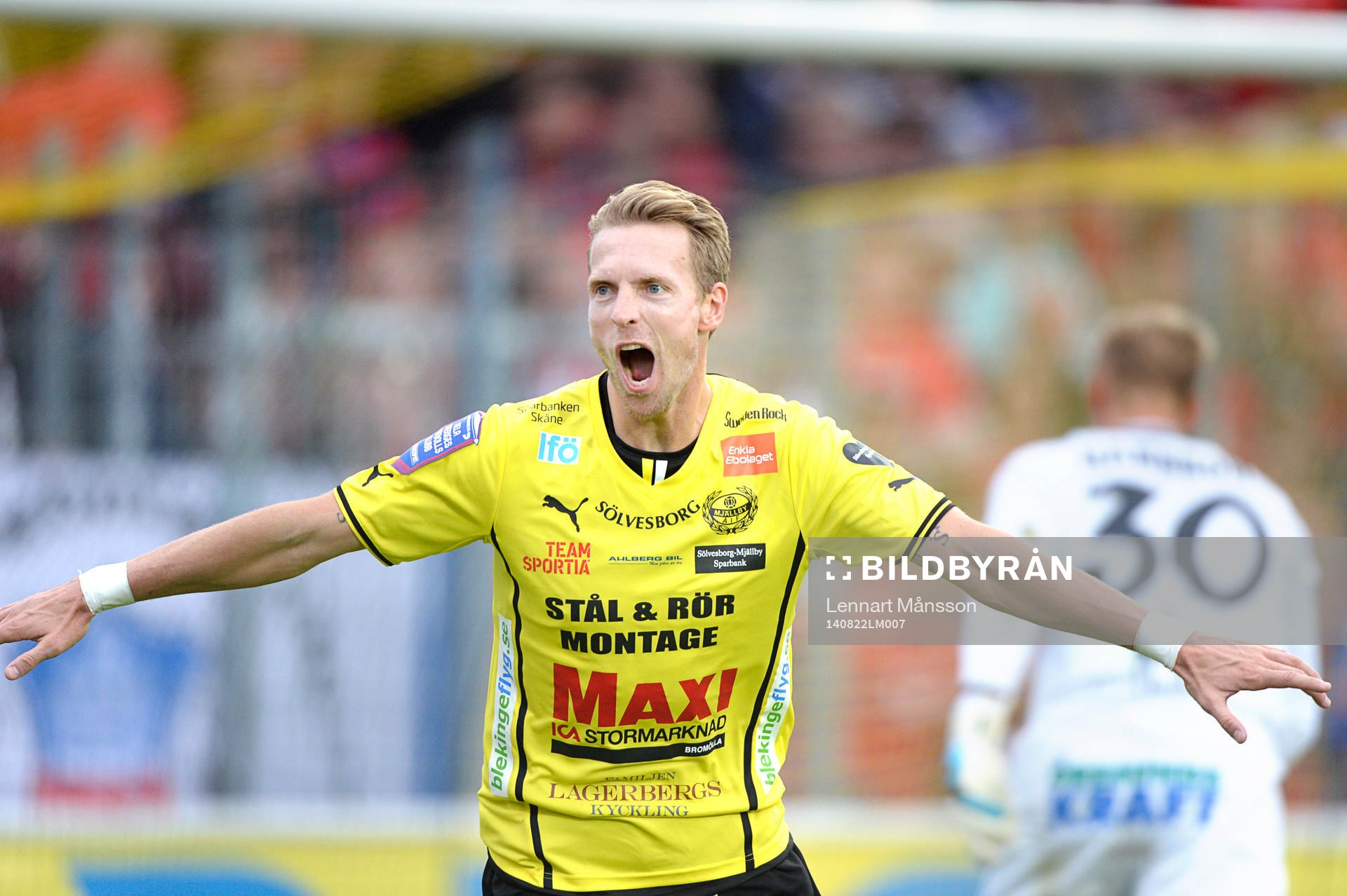 Mjällbys Christian Wilhelmsson jublar