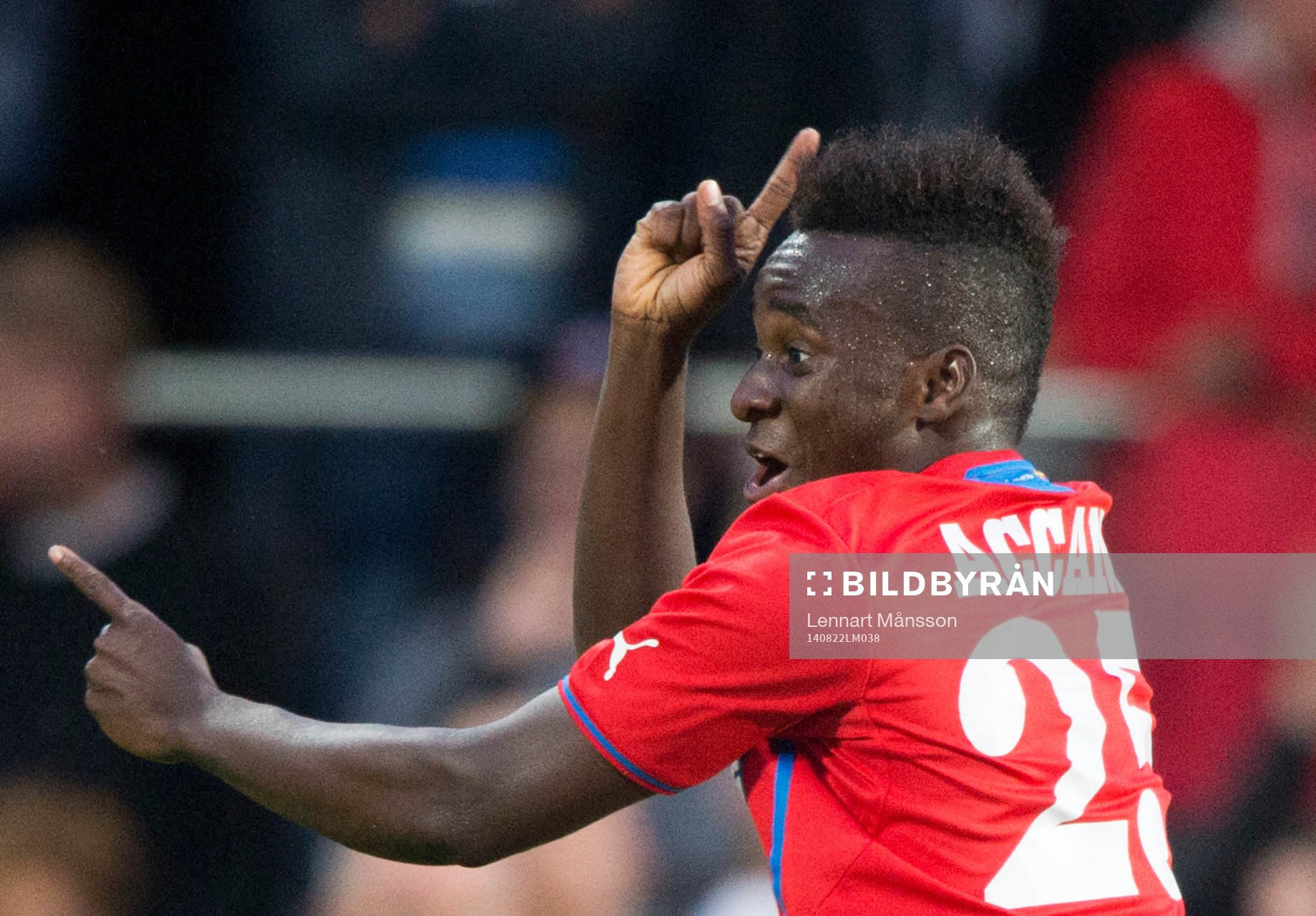 Helsingborgs David Accam segerdansar