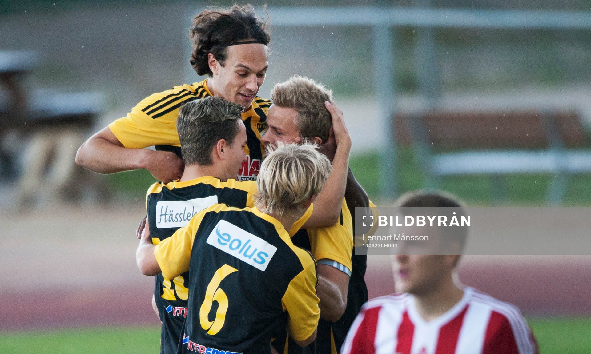 IFK Hässleholms Jesper Eliasson har gjort 0-1 på straff
