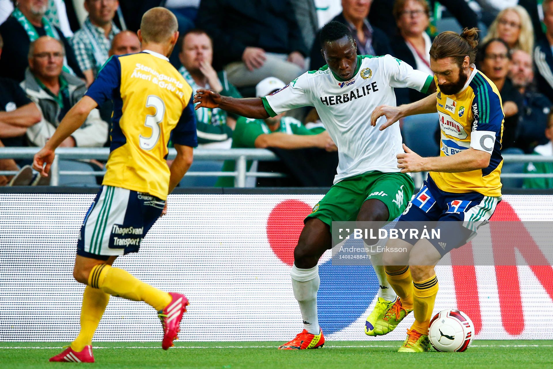 Hammarbys Amadaiya Rennie och Ljungskiles Marcus Gustafsson